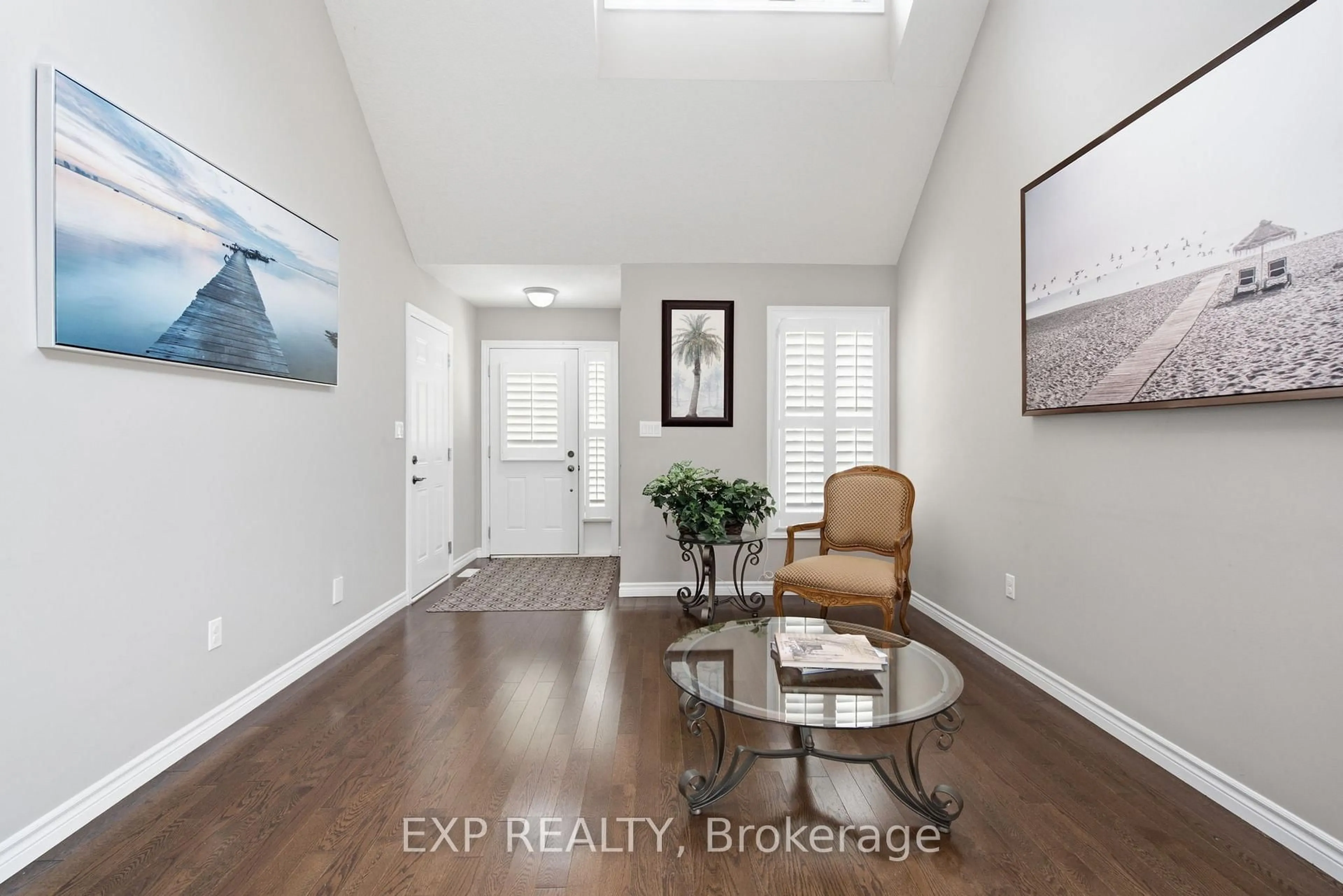 Indoor entryway for 681 Silverfox Pl, London North Ontario N6G 0G2