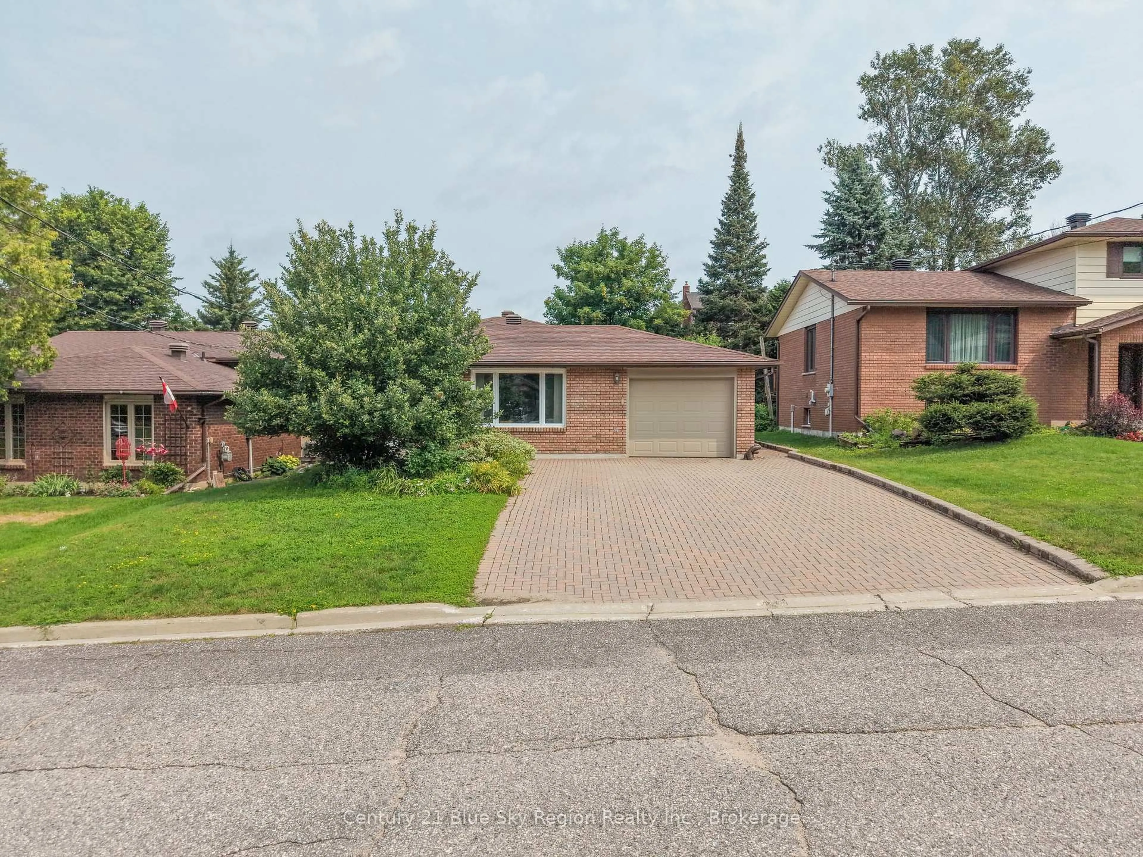 Home with brick exterior material, street for 113 Sable Cres, North Bay Ontario P1A 3X6