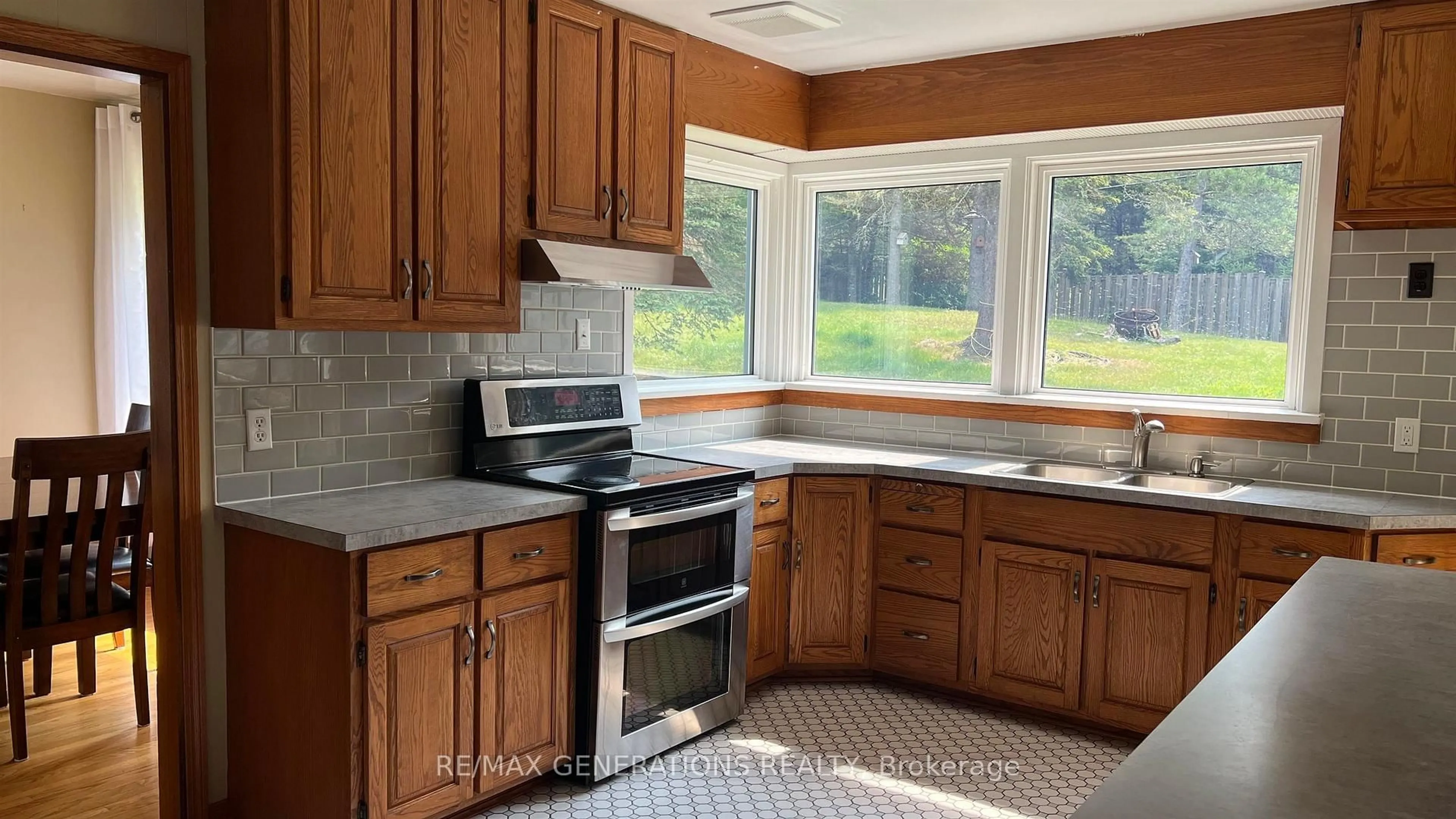Standard kitchen, ceramic/tile floor for 15 Sund Cres, Marathon Ontario P0T 2E0