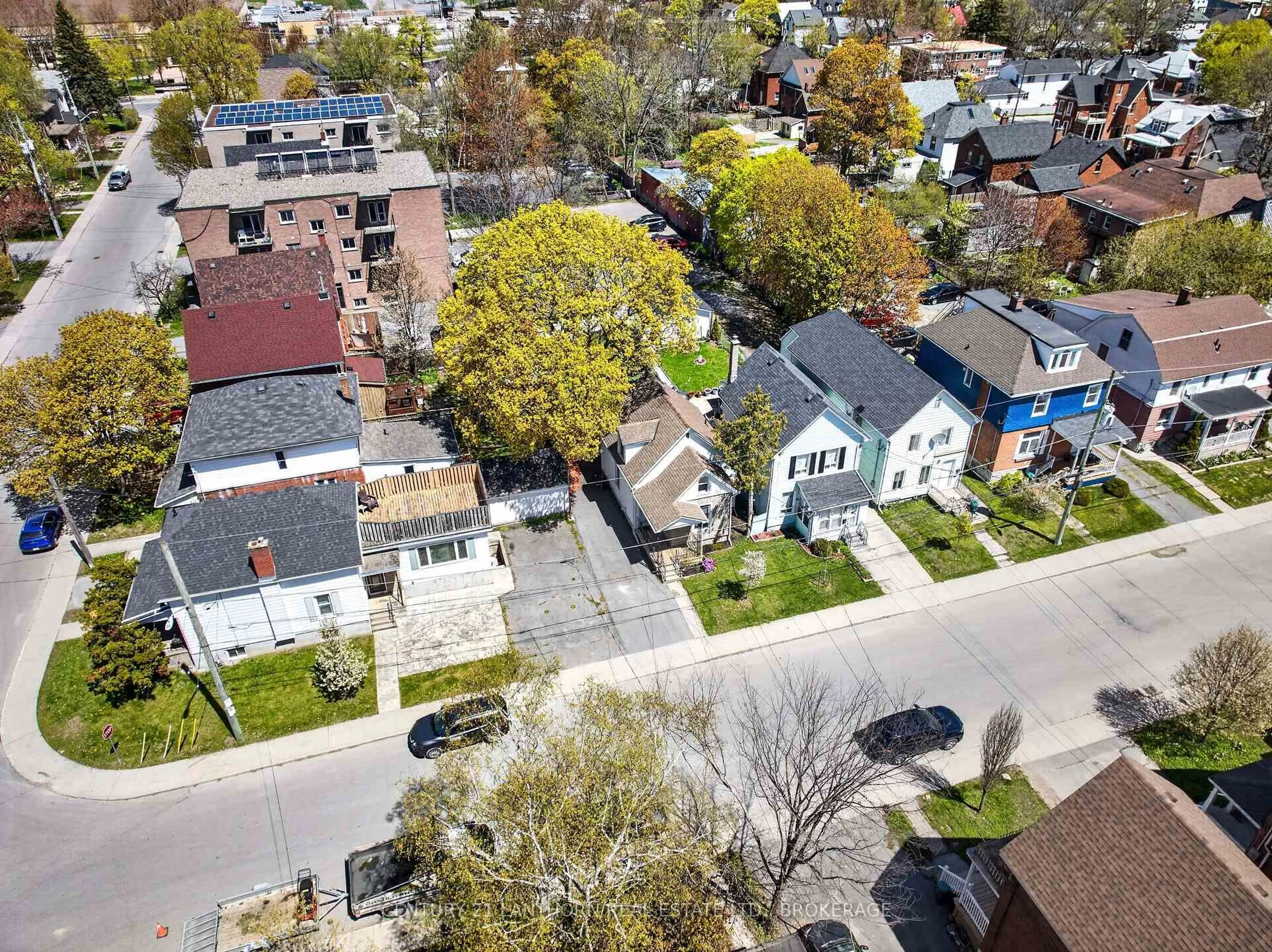 A pic from outside/outdoor area/front of a property/back of a property/a pic from drone, street for 23 Jenkins St, Kingston Ontario K7K 1N4