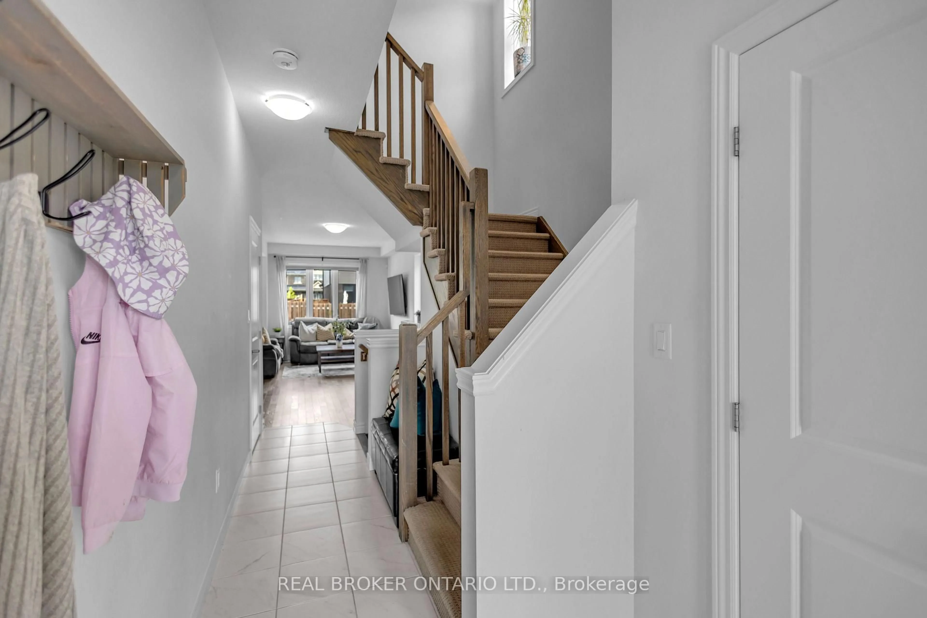 Indoor entryway for 26 Baker Lane, Brant Ontario N3L 0J7