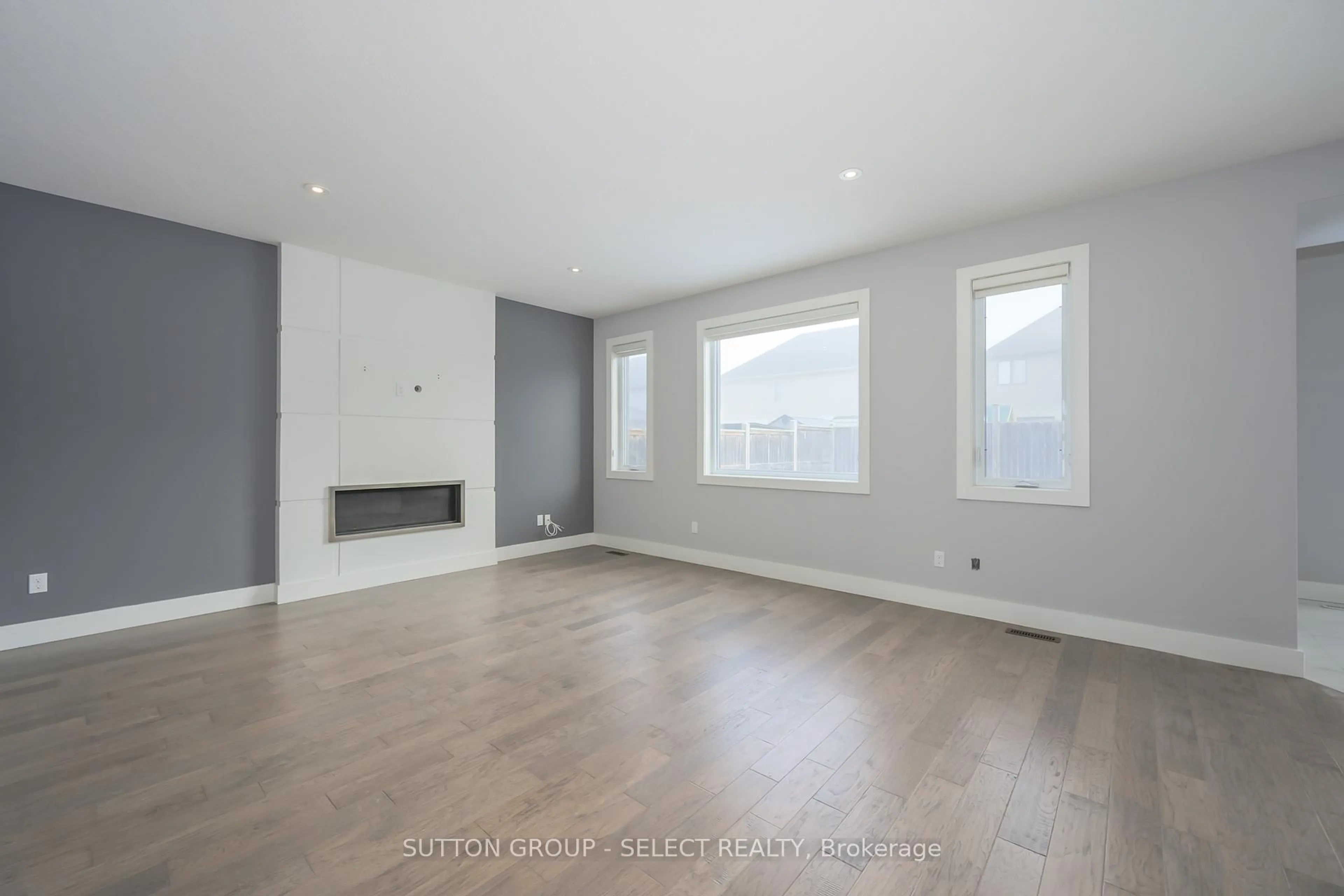 A pic of a room for 1062 Melsetter Way, London North Ontario N6G 0S4