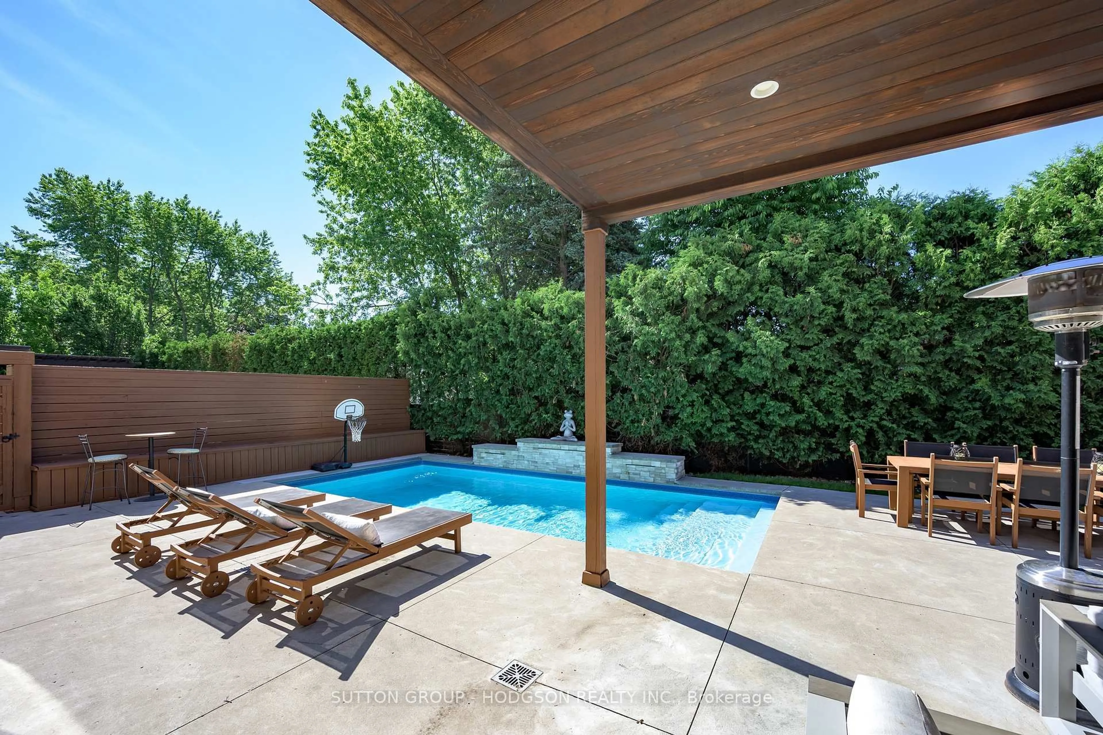 Pool for 1452 Byron Baseline Rd #3, London South Ontario N6K 2V6