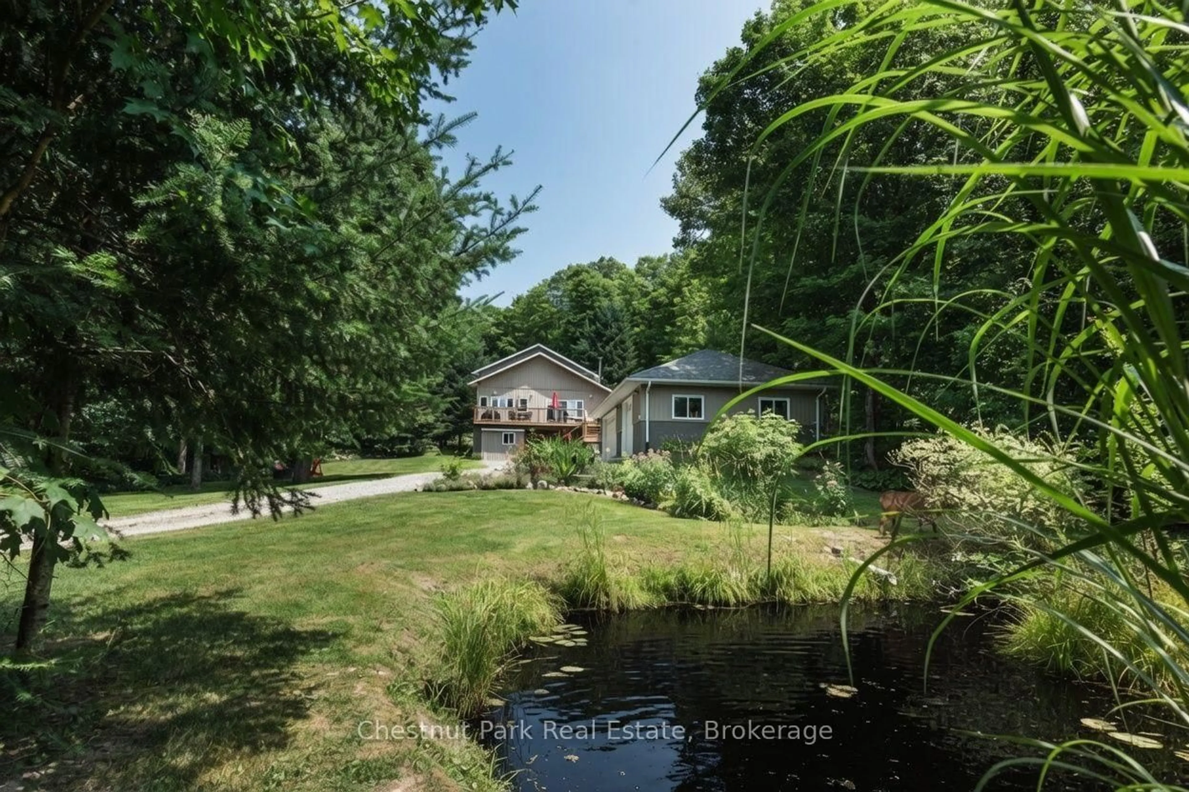 A pic from outside/outdoor area/front of a property/back of a property/a pic from drone, water/lake/river/ocean view for 253 Chapman Dr, Burk's Falls Ontario P0A 1C0