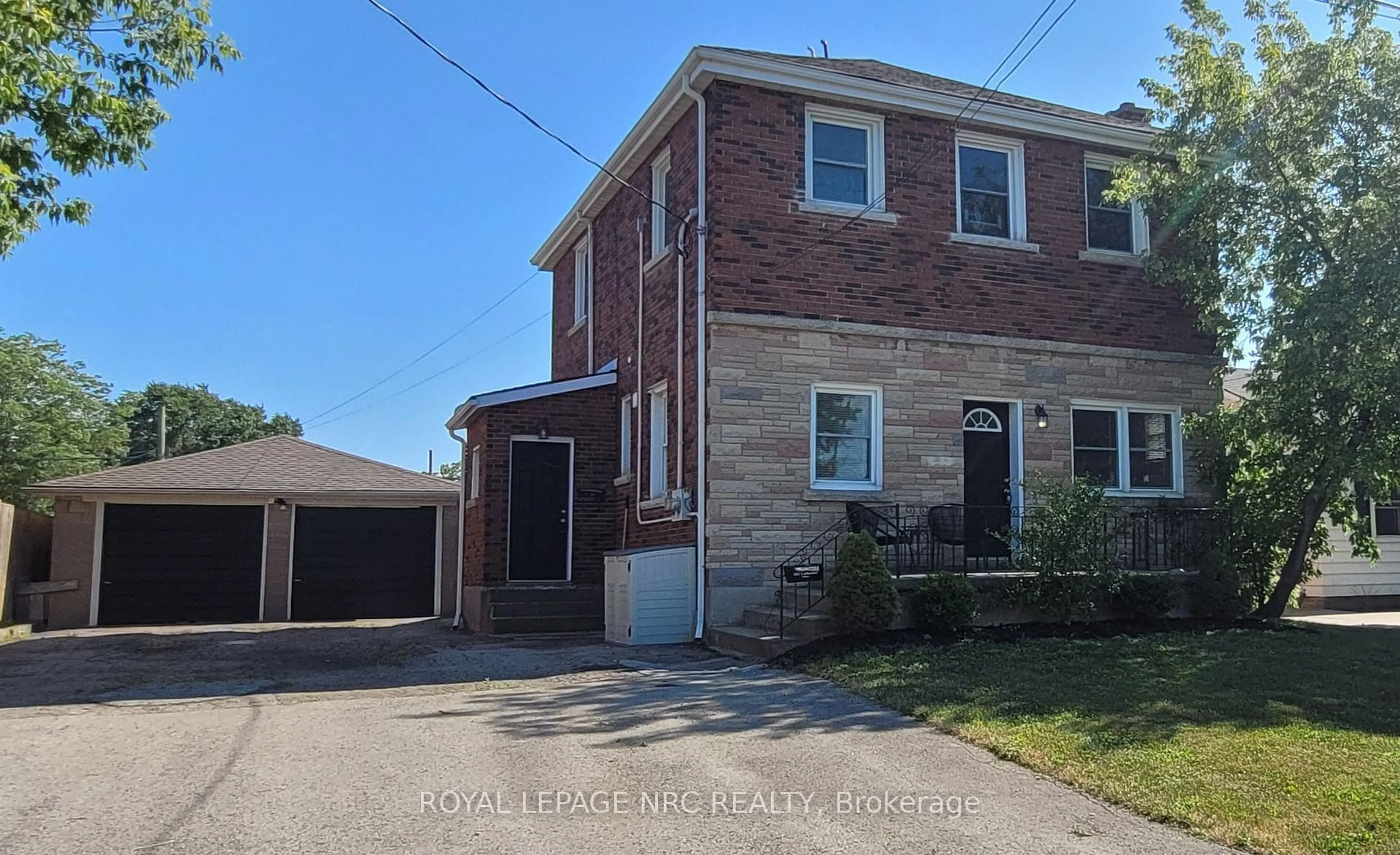 Home with brick exterior material, street for 185 Catherine St, Fort Erie Ontario L2A 2J4