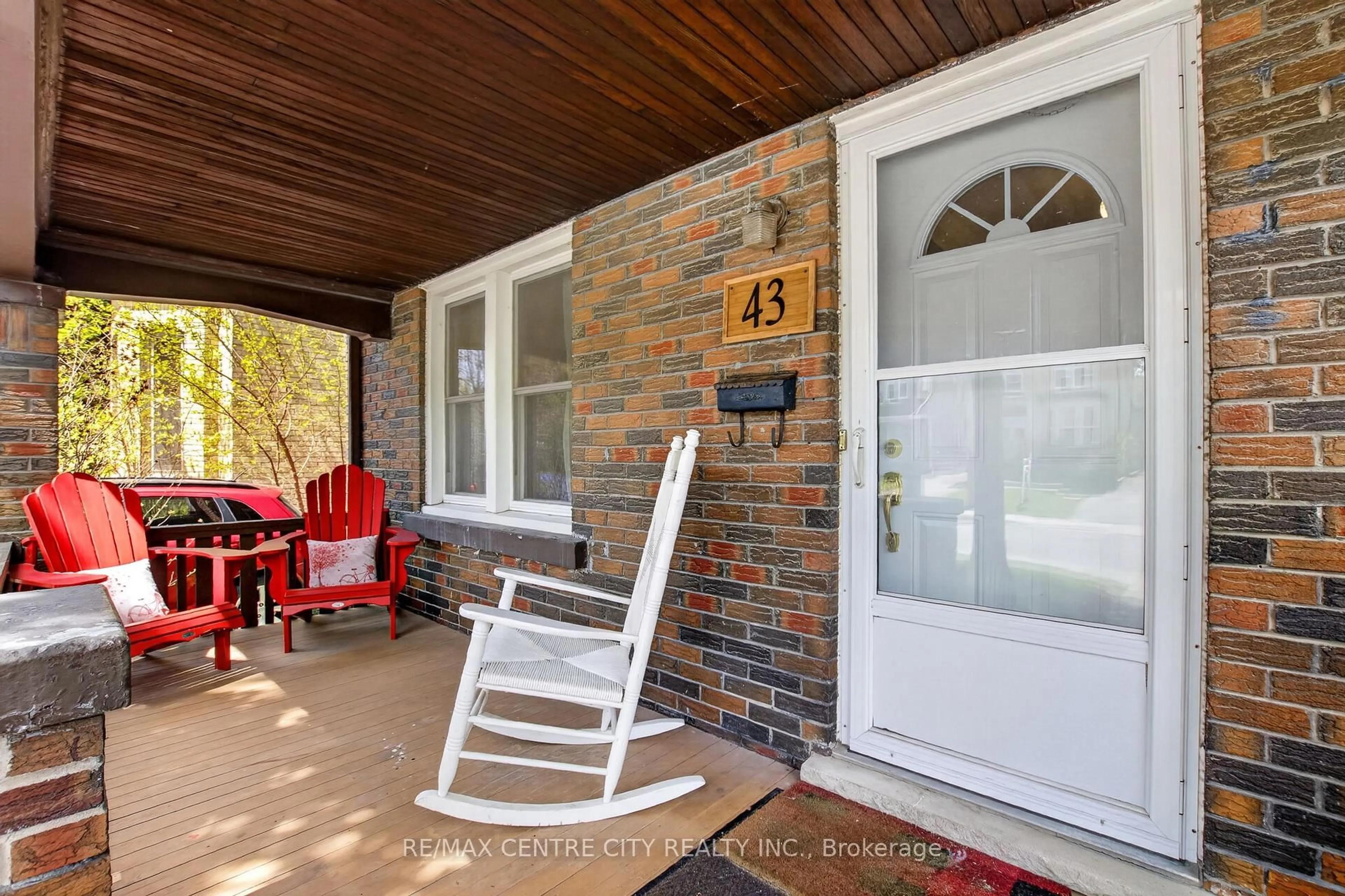 Unknown for 43 Stanley St, London South Ontario N6C 1B2