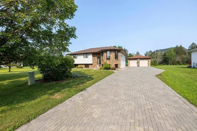 2446 Caspian St, Thunder Bay 2
