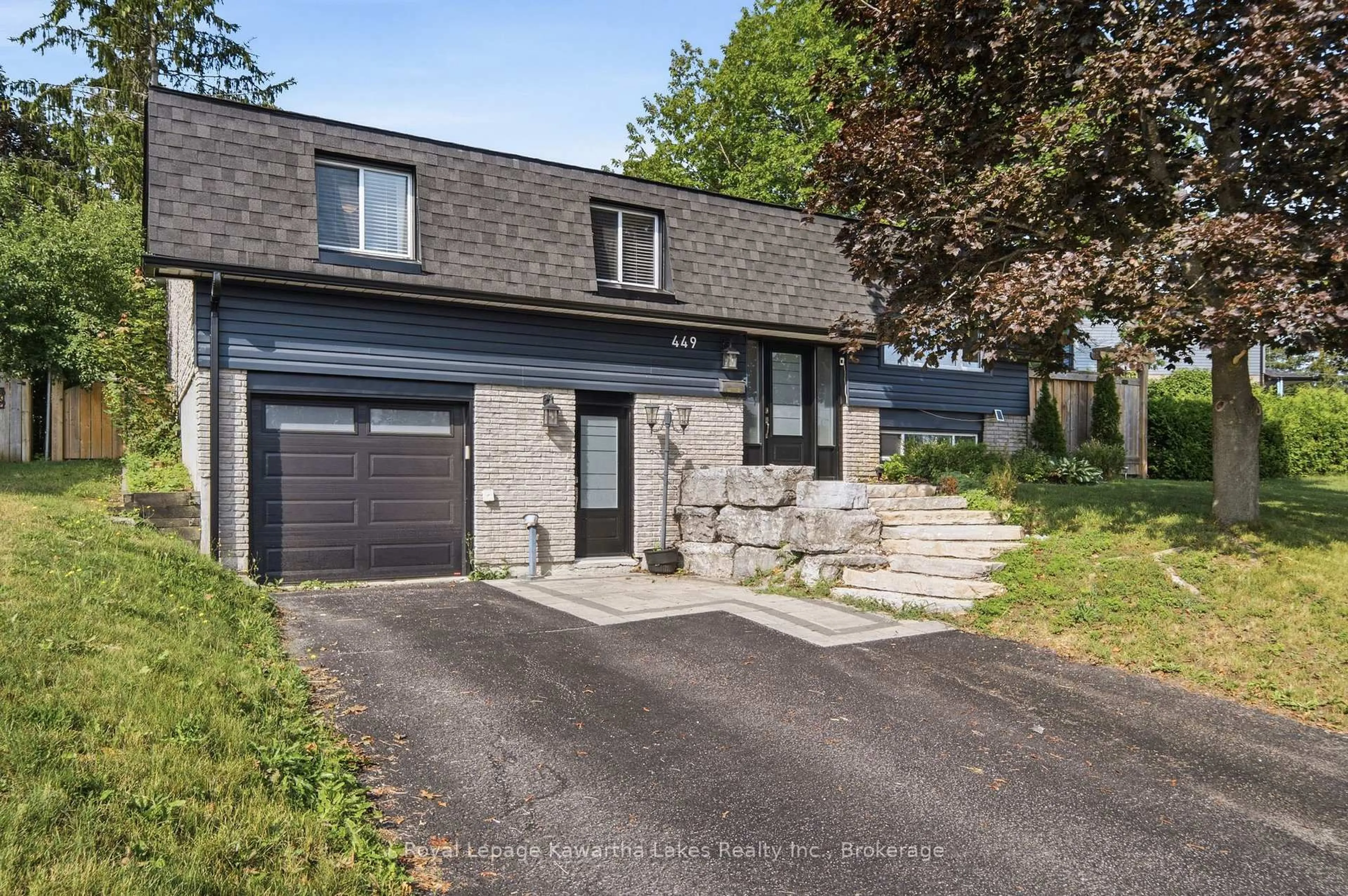 Home with brick exterior material, street for 449 William St, Kawartha Lakes Ontario K9V 0J5