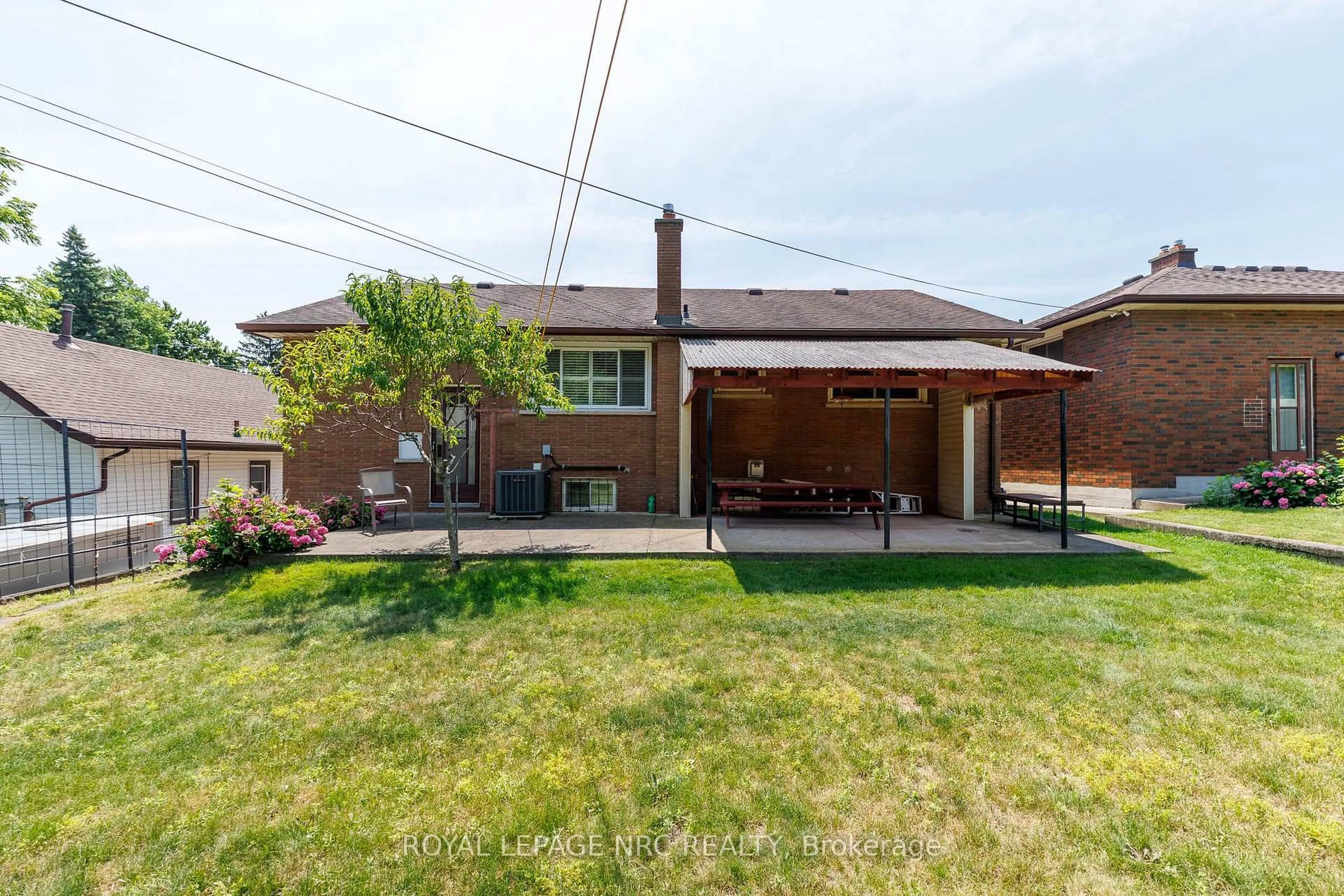 Unknown for 6313 CRAWFORD St, Niagara Falls Ontario L2E 5Y8