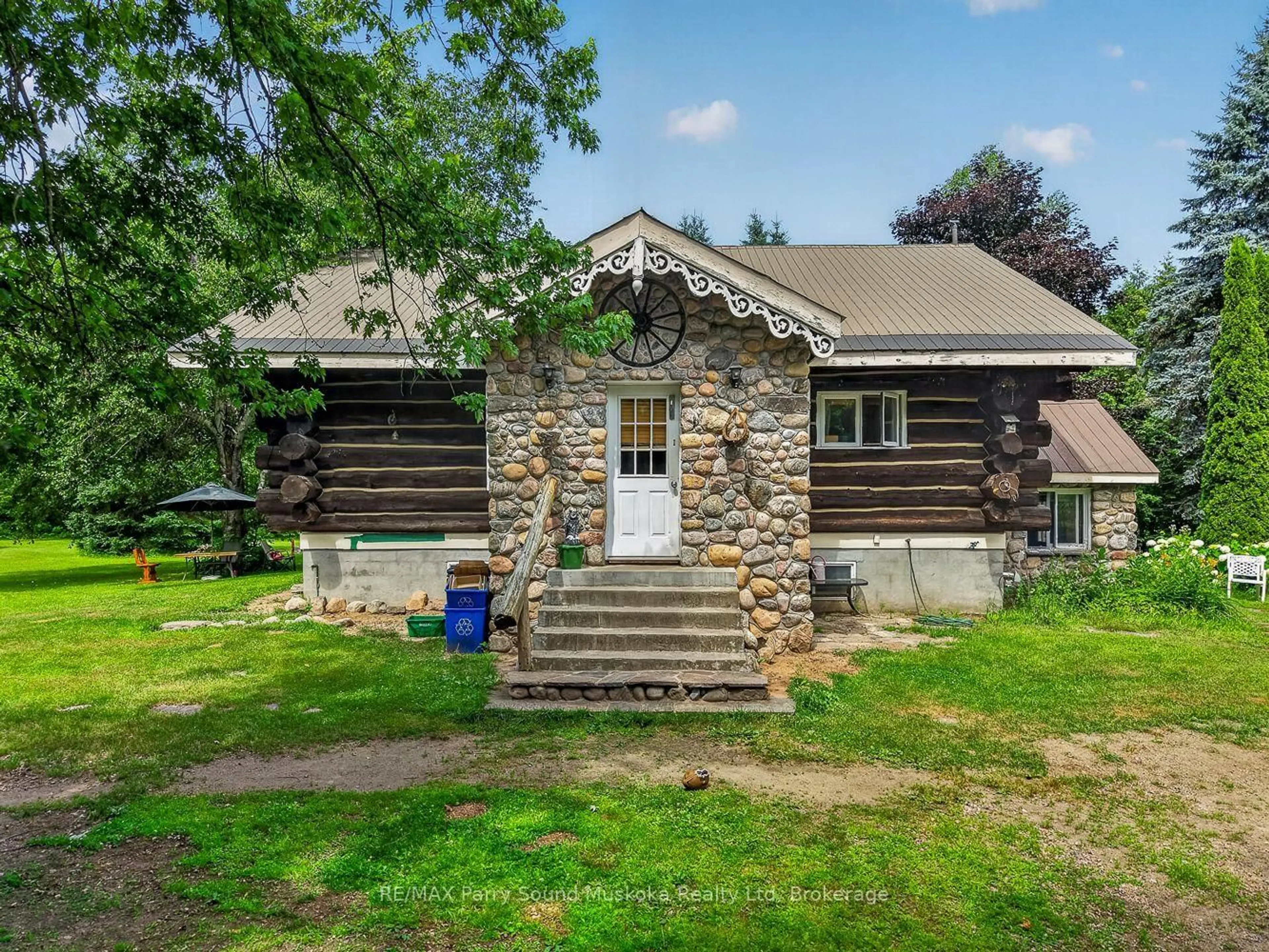 Unknown for 1011 Orange Lodge Rd, Muskoka Lakes Ontario P0C 1H0