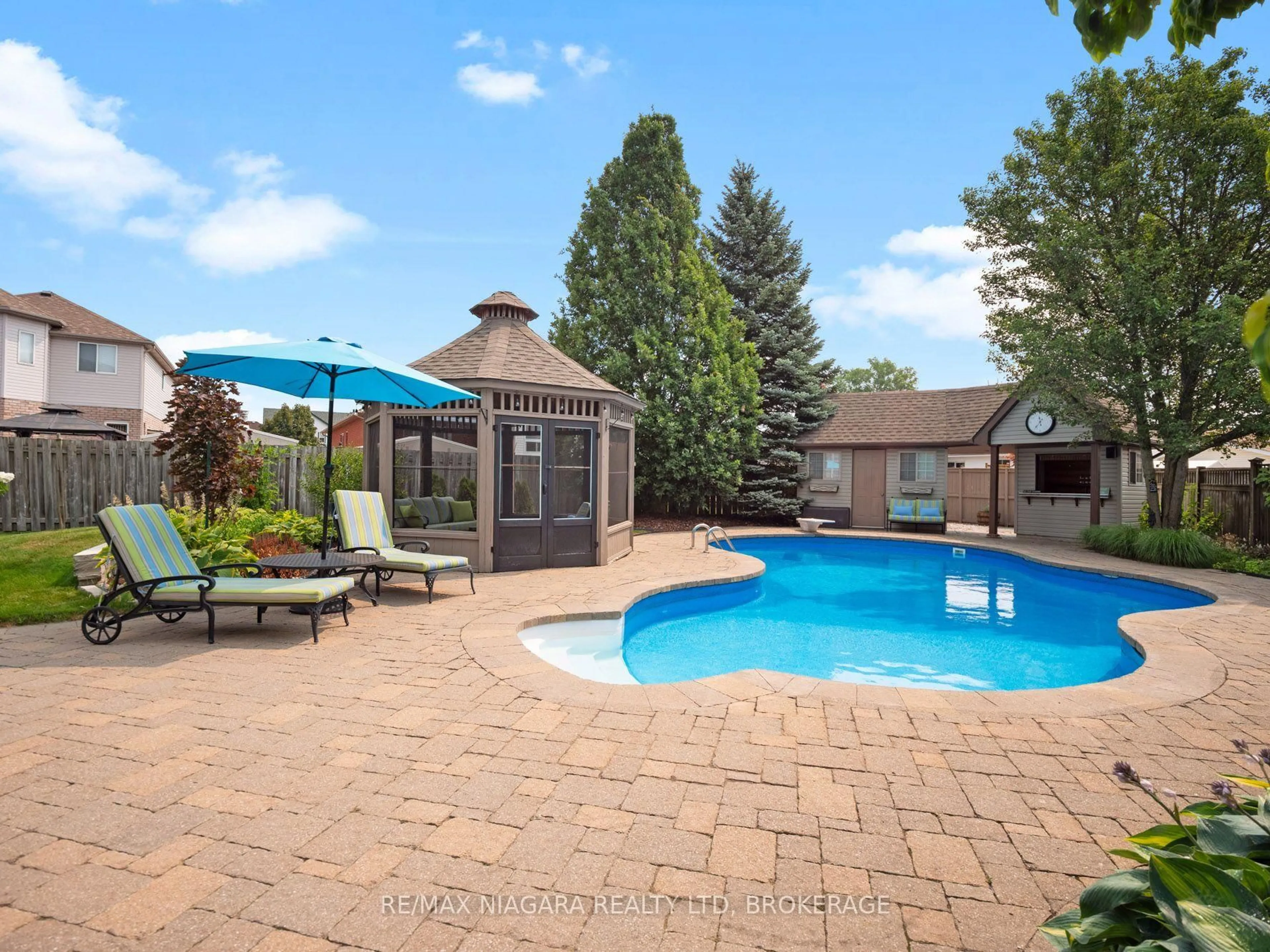Pool for 375 Jasmine Crt, Fort Erie Ontario L2A 6P8