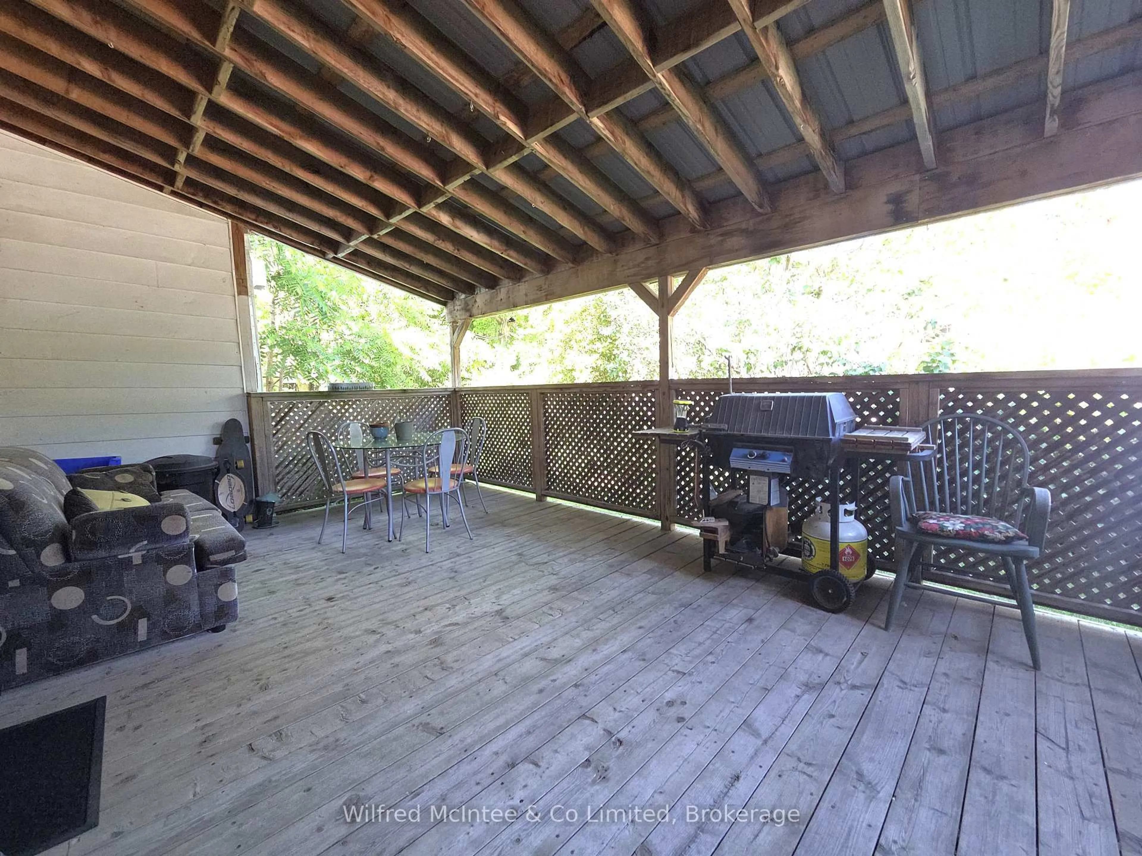 Patio, street for 569 Eugenie St, Saugeen Shores Ontario N0H 2C0