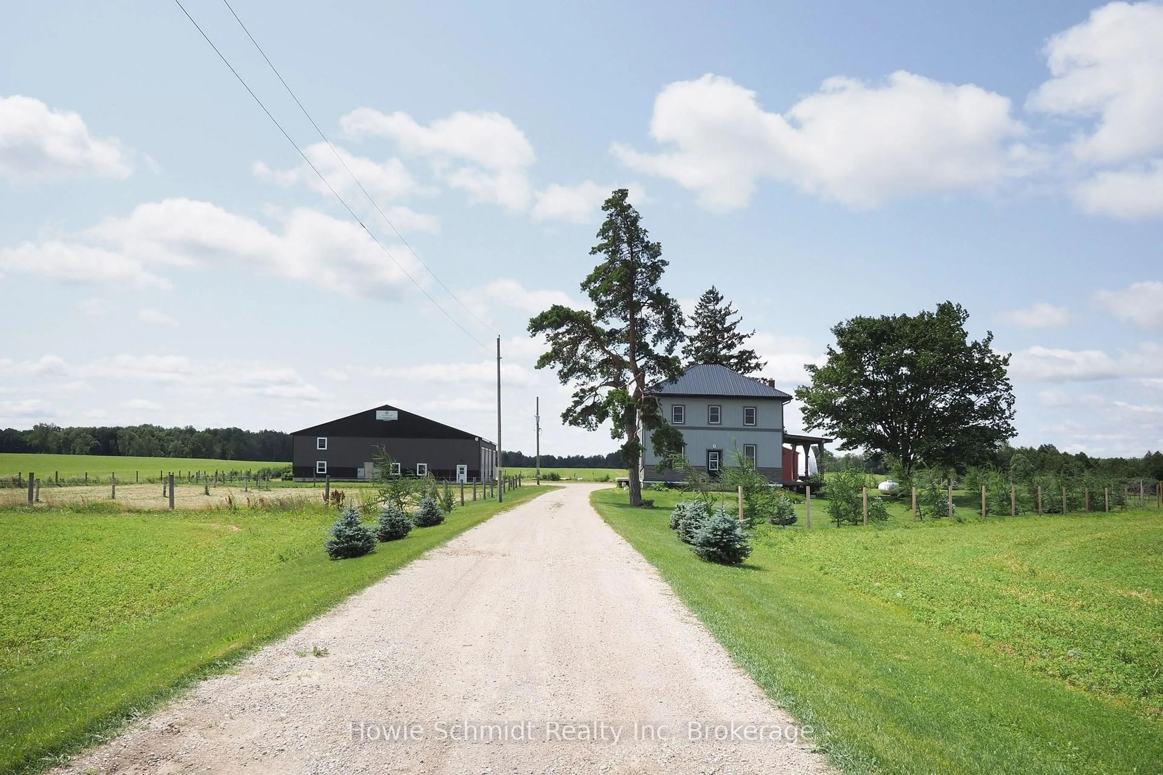 A pic from outside/outdoor area/front of a property/back of a property/a pic from drone, street for 45169 Jamestown Rd, Huron East Ontario N4W 3G7