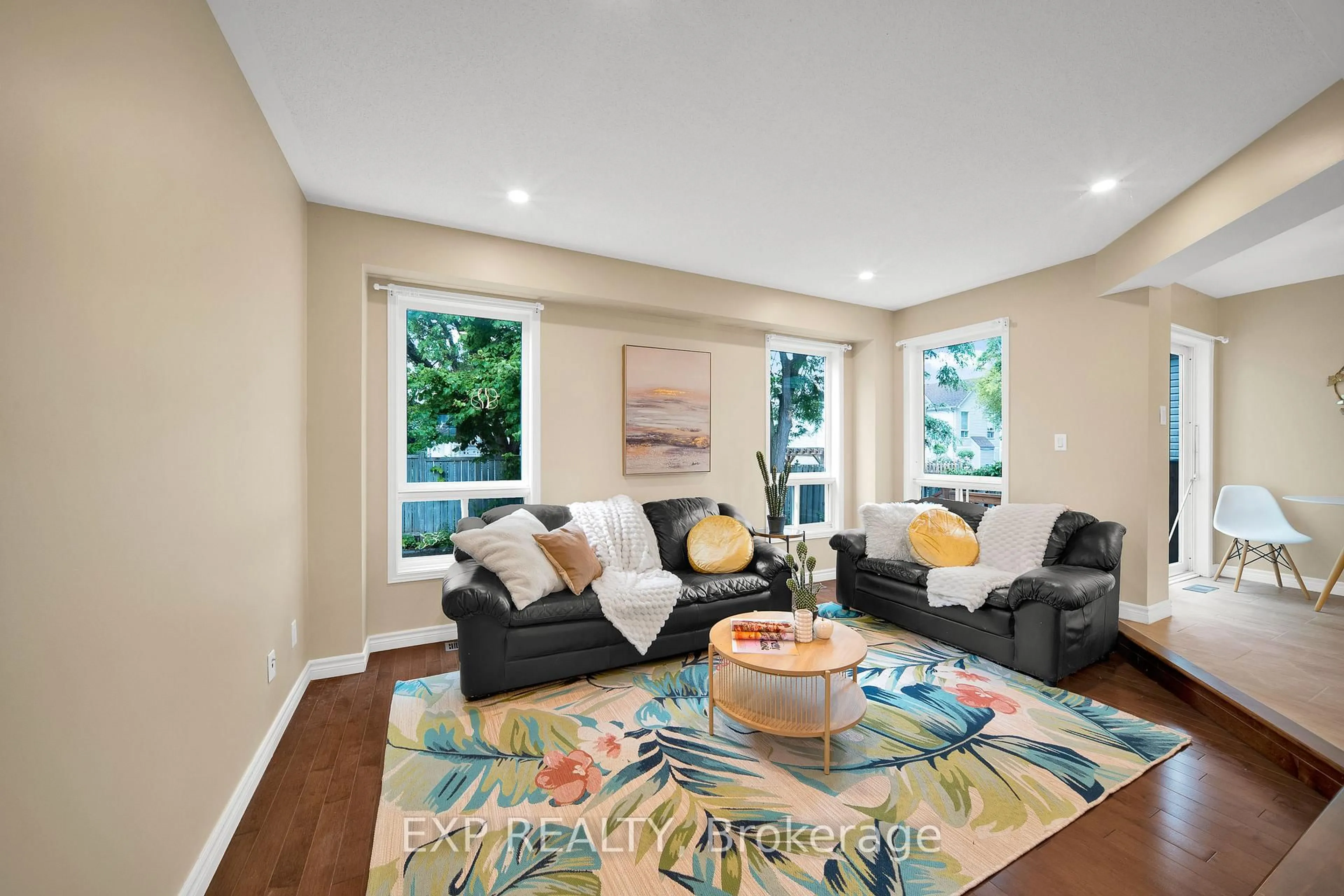 Living room with furniture, unknown for 43 Trump Ave, Ottawa Ontario K2C 4A4