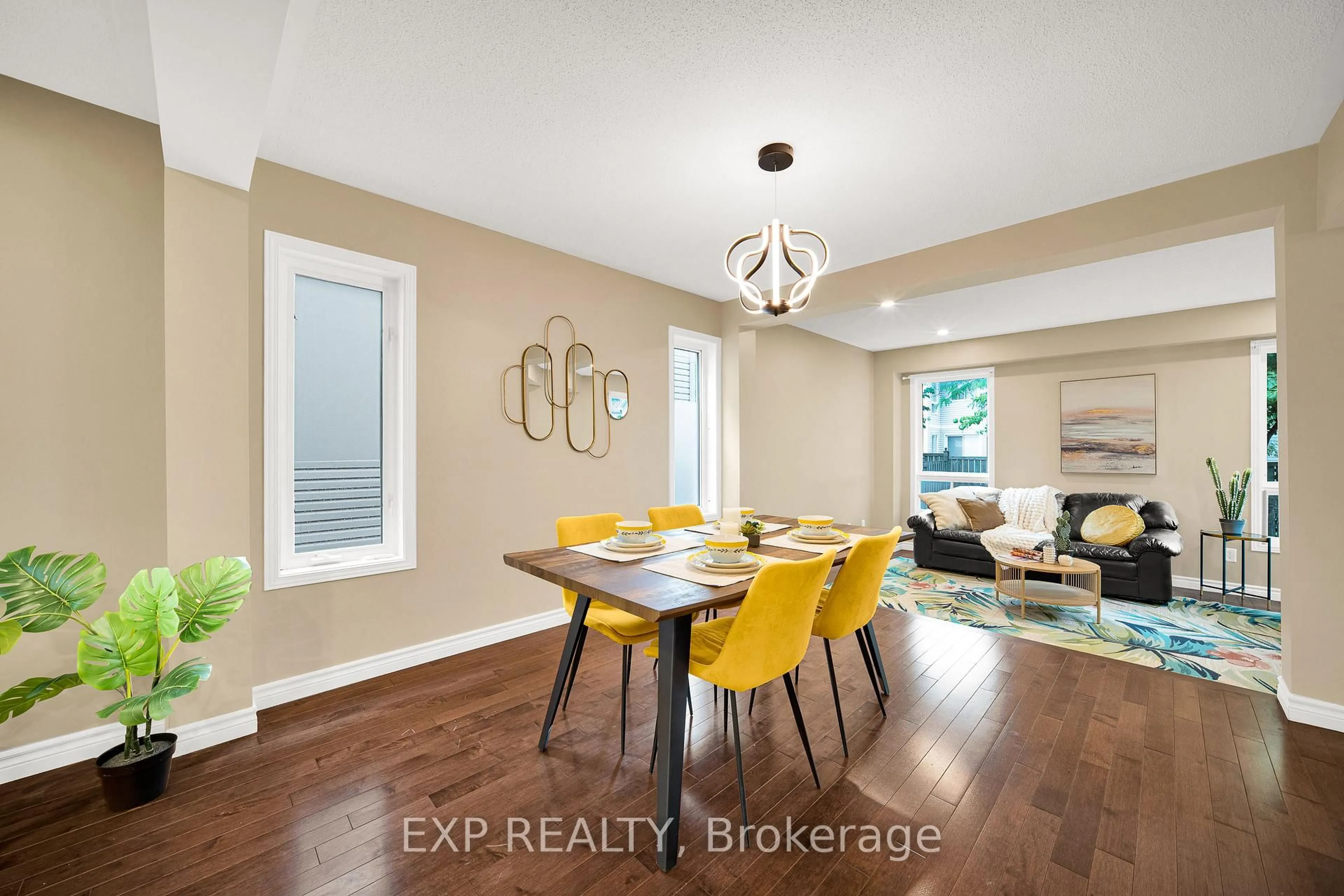 Dining room, wood/laminate floor for 43 Trump Ave, Ottawa Ontario K2C 4A4