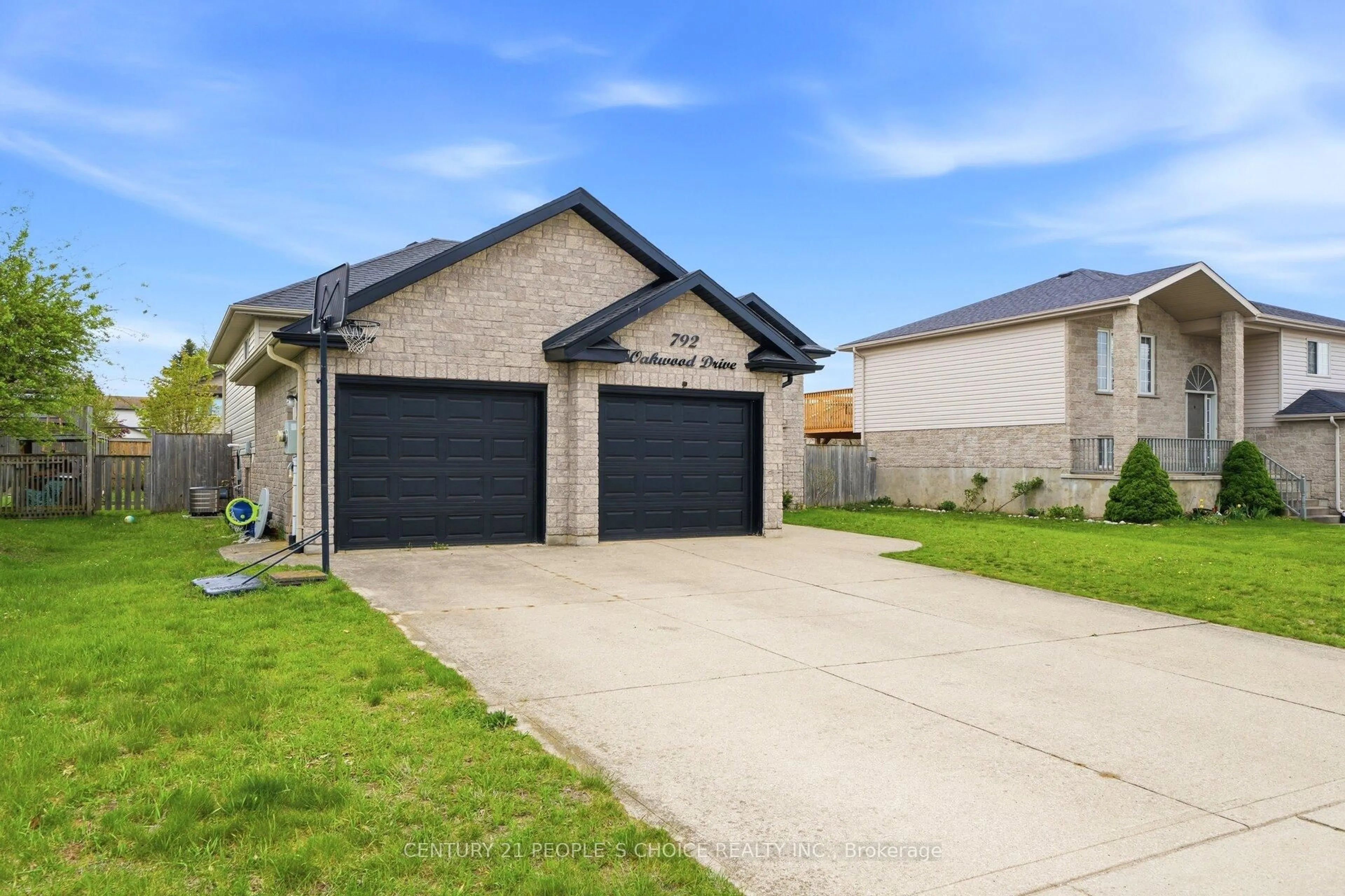 Home with brick exterior material, street for 792 OAKWOOD Dr, Saugeen Shores Ontario N0H 2C4