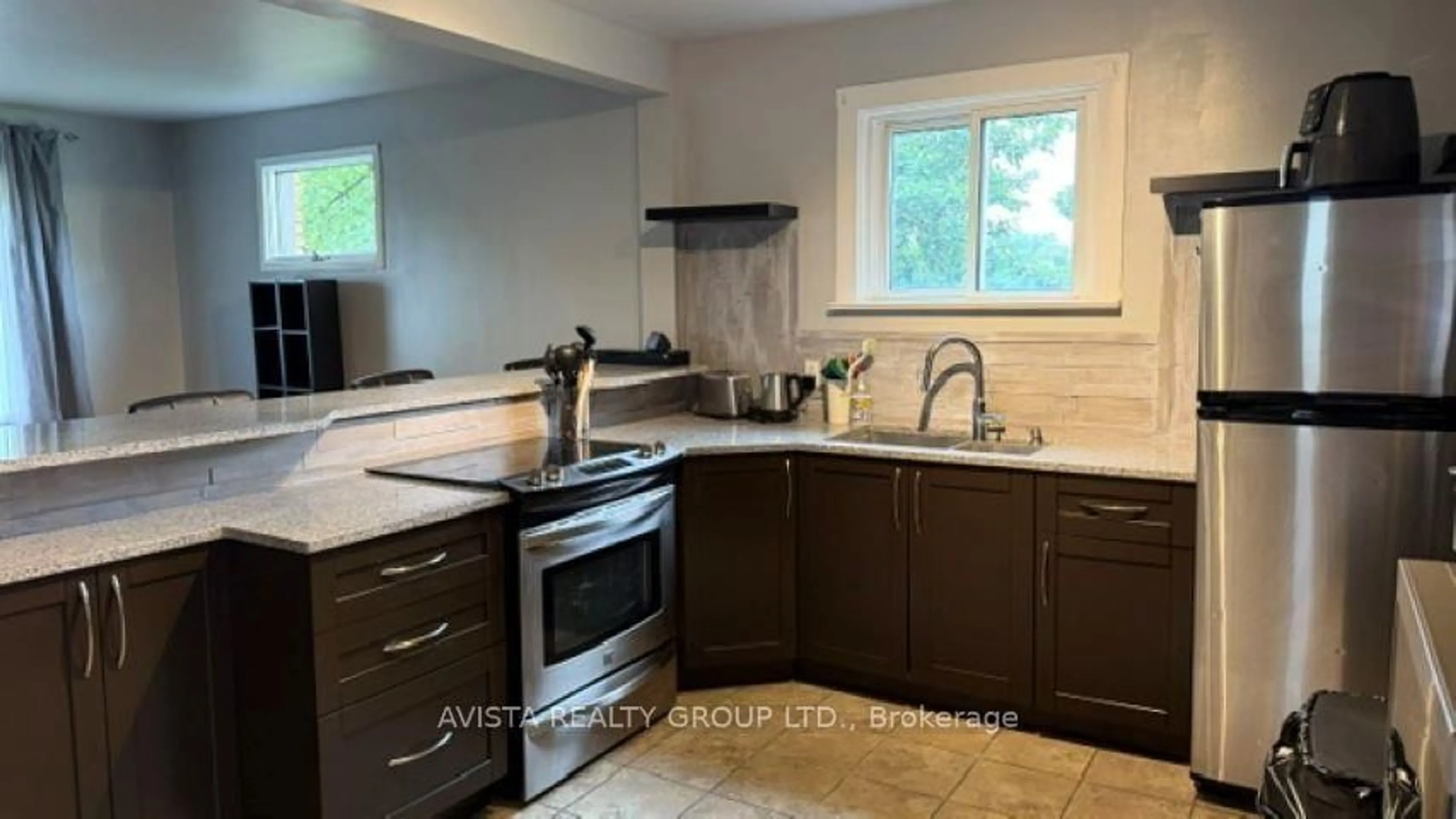 Standard kitchen, ceramic/tile floor for 700 Francis St, Thunder Bay Ontario P7E 4E1