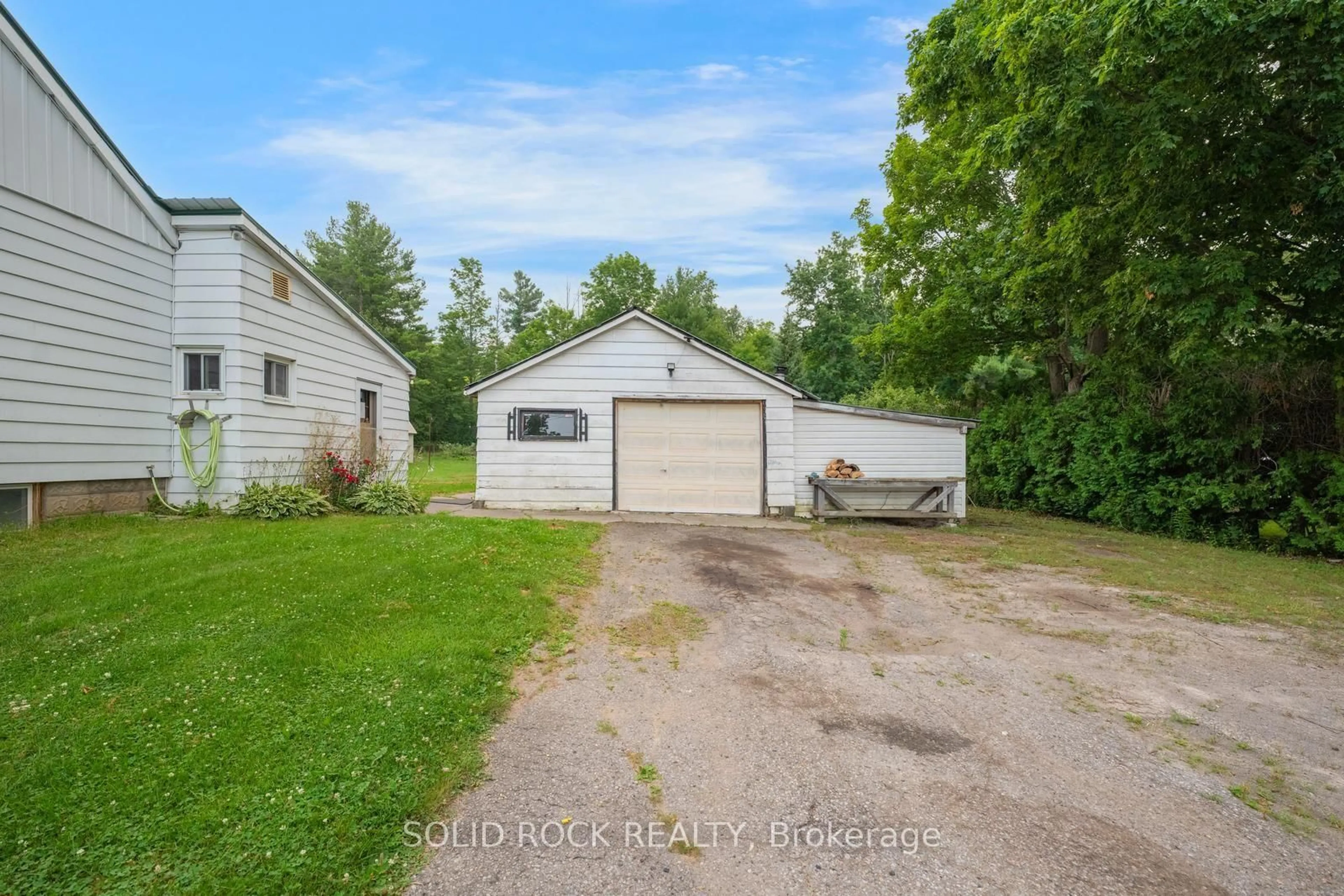 A pic from outside/outdoor area/front of a property/back of a property/a pic from drone, unknown for 8699 Dale Rd, Hamilton Township Ontario K9A 4J7