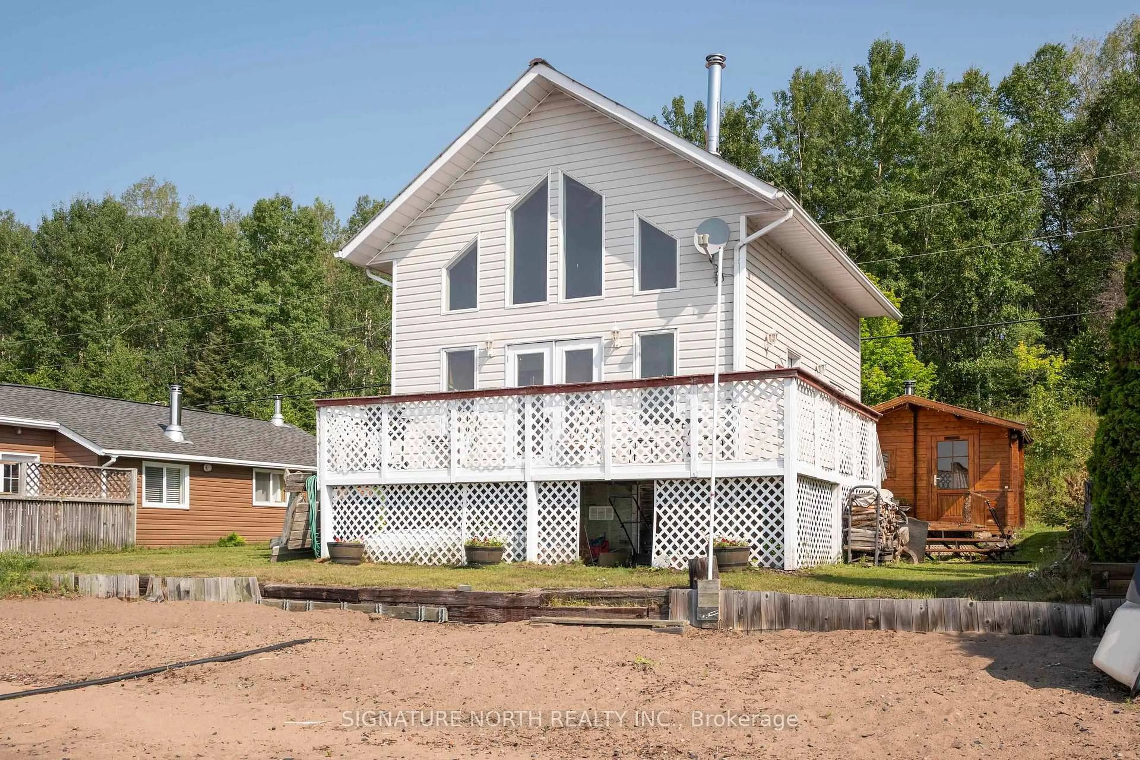 Home with vinyl exterior material, building for 608 White Birch Beach Rd, Shuniah Ontario P7A 4B5
