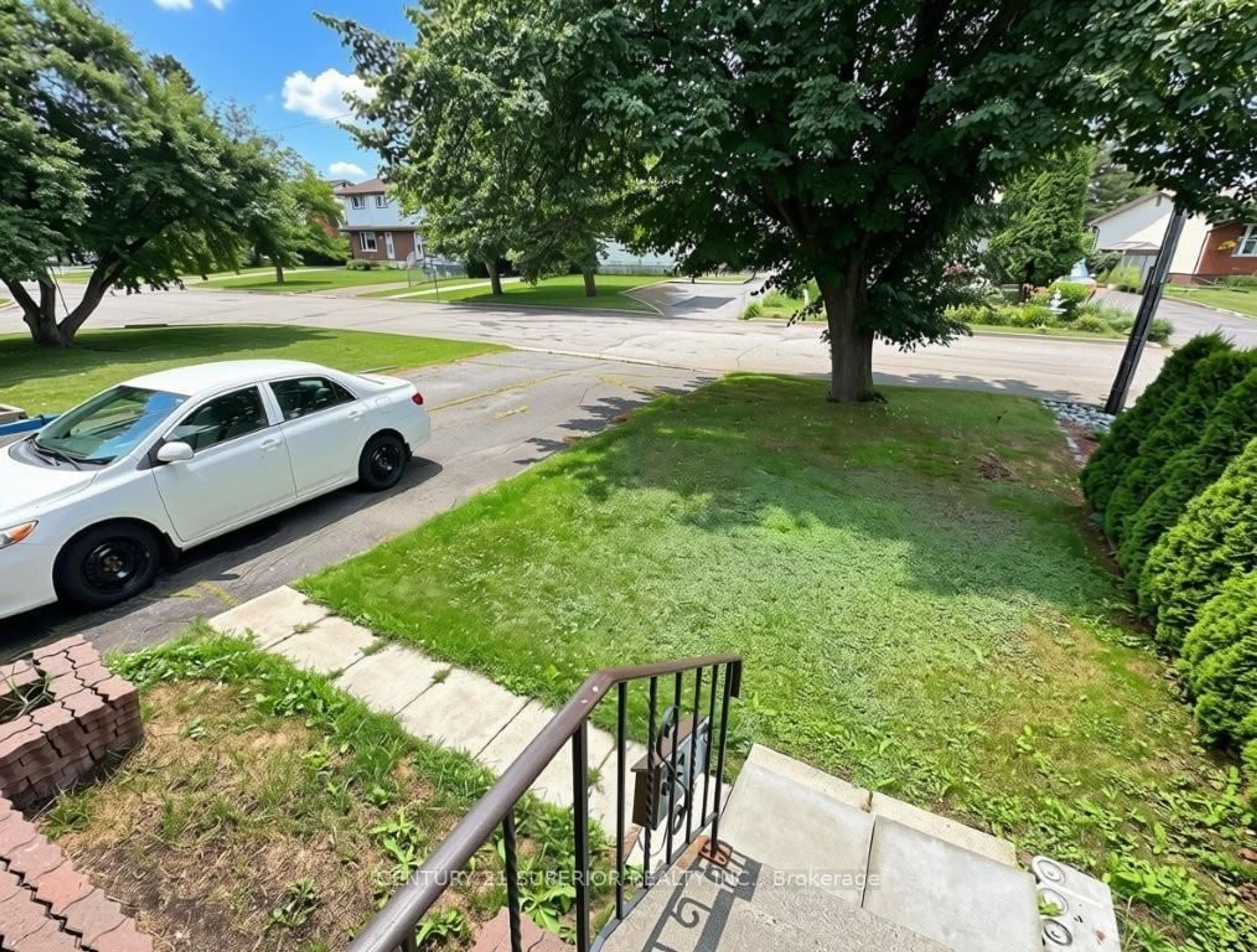 A pic from outside/outdoor area/front of a property/back of a property/a pic from drone, street for 579 Simon Fraser Drive, Thunder Bay Ontario P7C 5B3