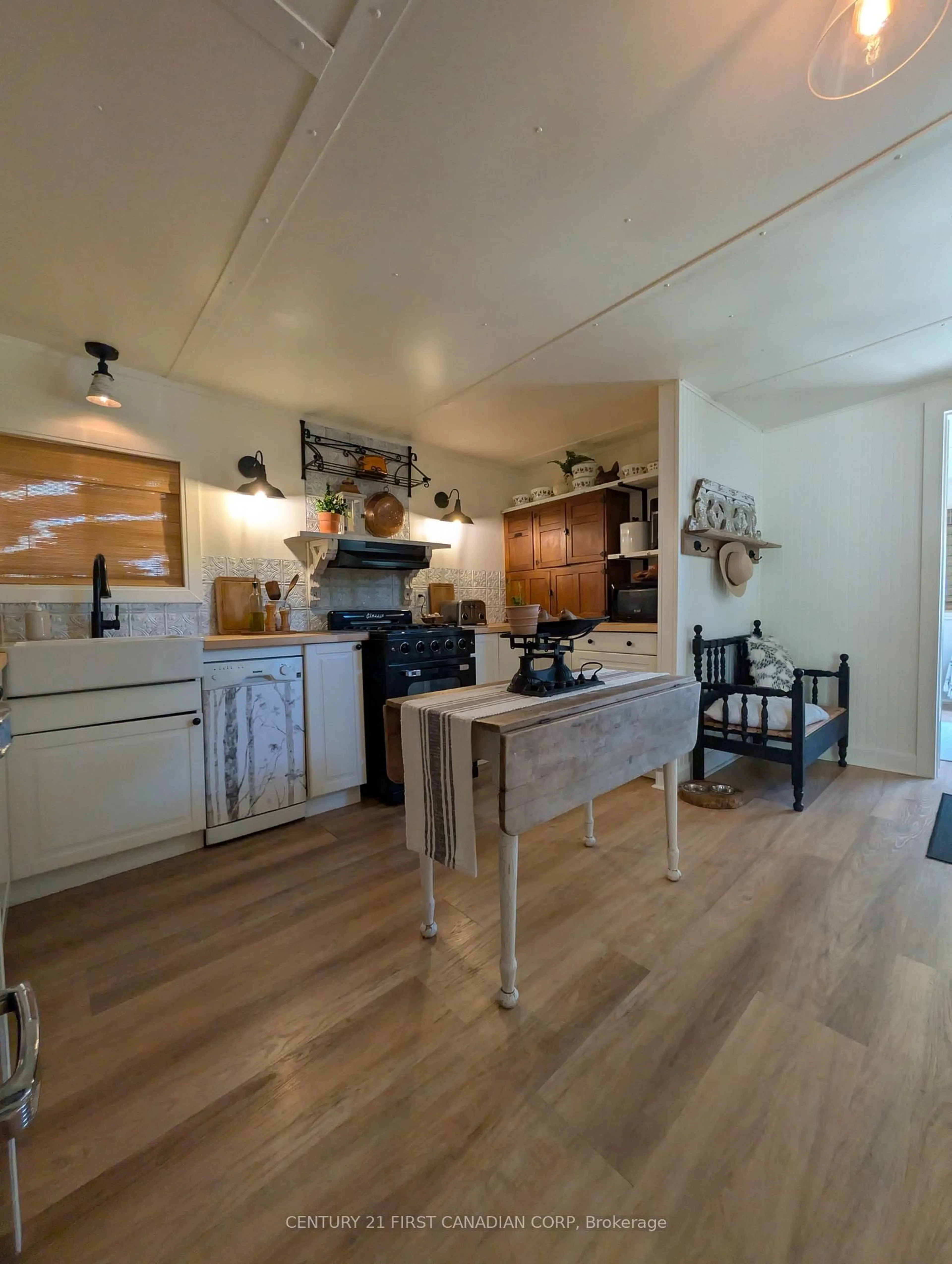 Open concept kitchen, unknown for 28- 79681 Bluewater Highway, Central Huron Ontario N7A 3X8