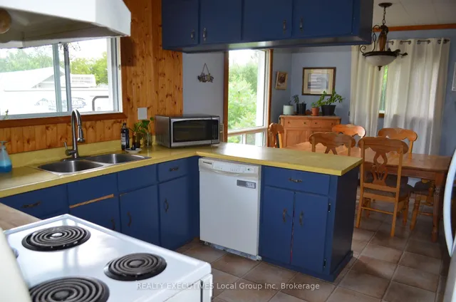 1405 Pioneer Rd, Chisholm 5