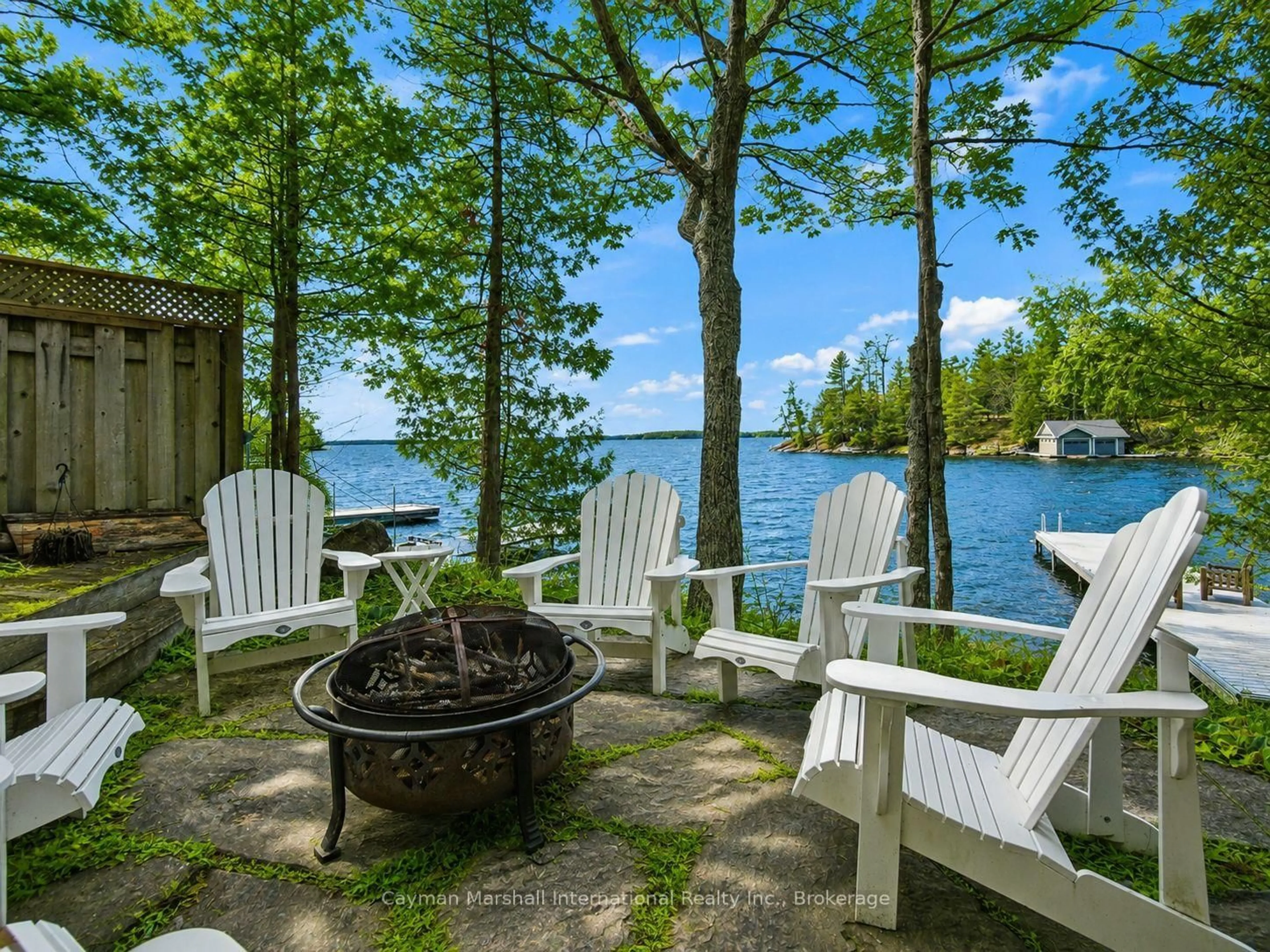 Patio, water/lake/river/ocean view for 1020 Ennis Bay Rd, Bracebridge Ontario P1P 1R1