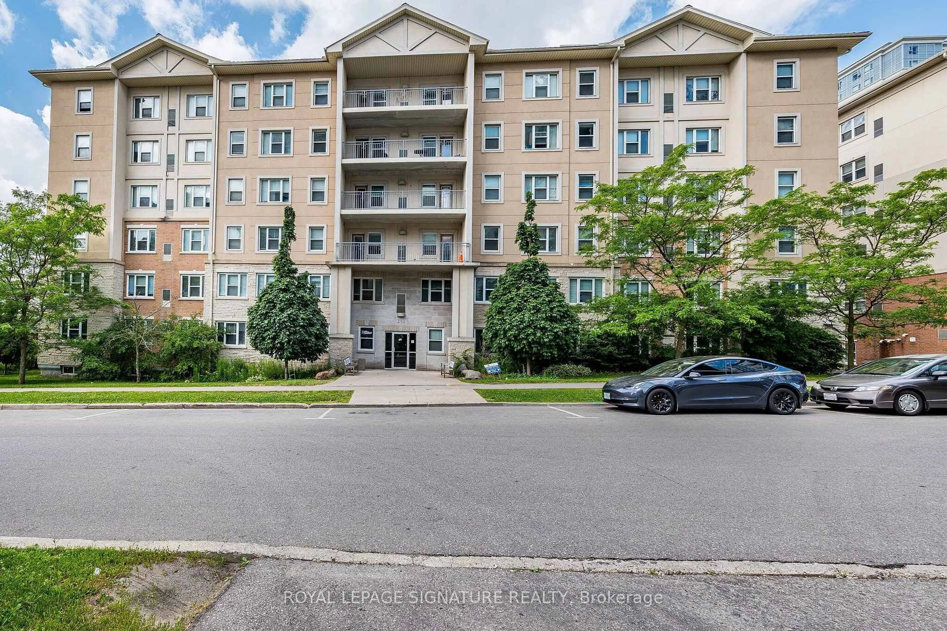 Unknown for 251 Lester St #101, Waterloo Ontario N2L 3W6