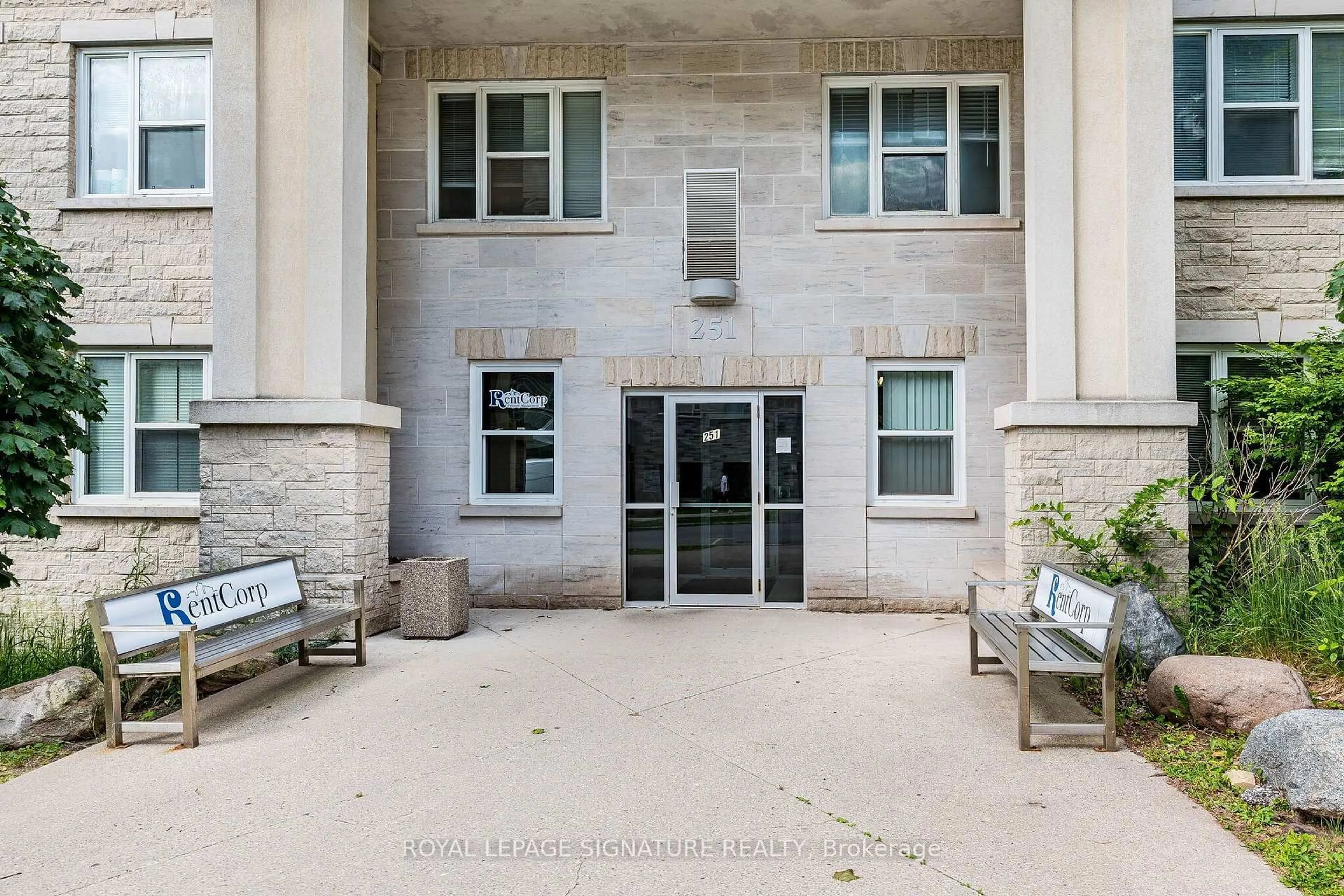 Indoor foyer for 251 Lester St #101, Waterloo Ontario N2L 3W6
