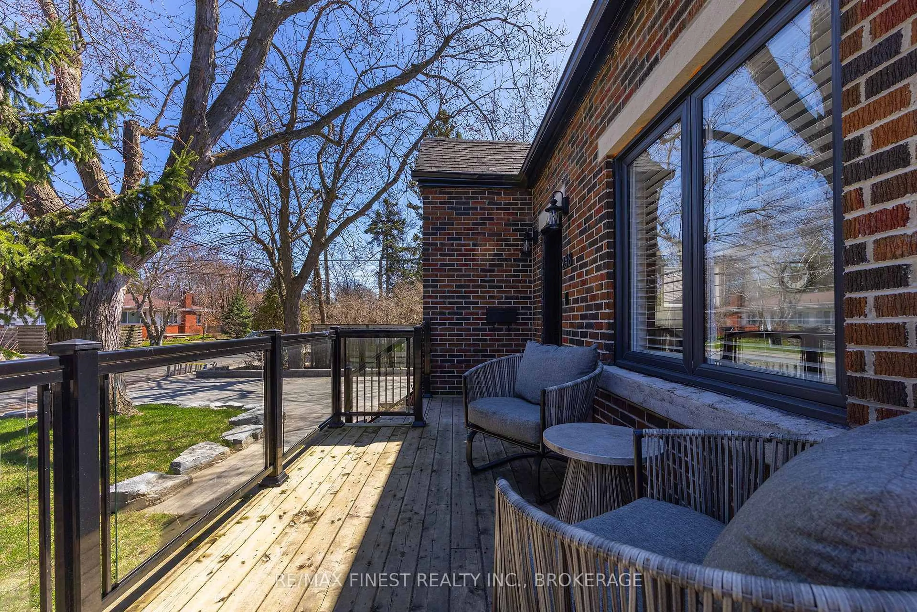 Patio, unknown for 258 College St, Kingston Ontario K7L 4M2