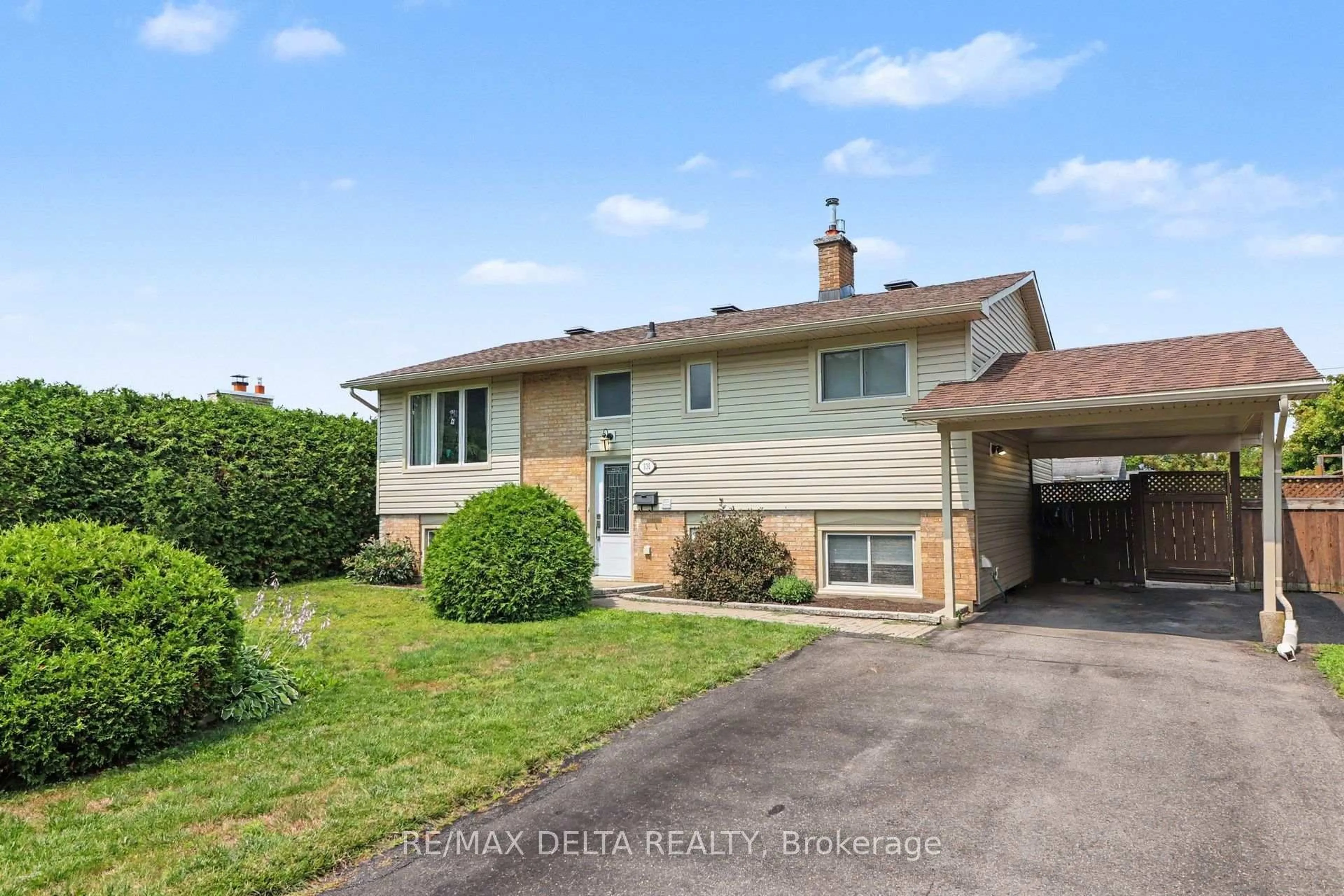 Unknown for 331 Roxdale Ave, Ottawa Ontario K1E 1T9
