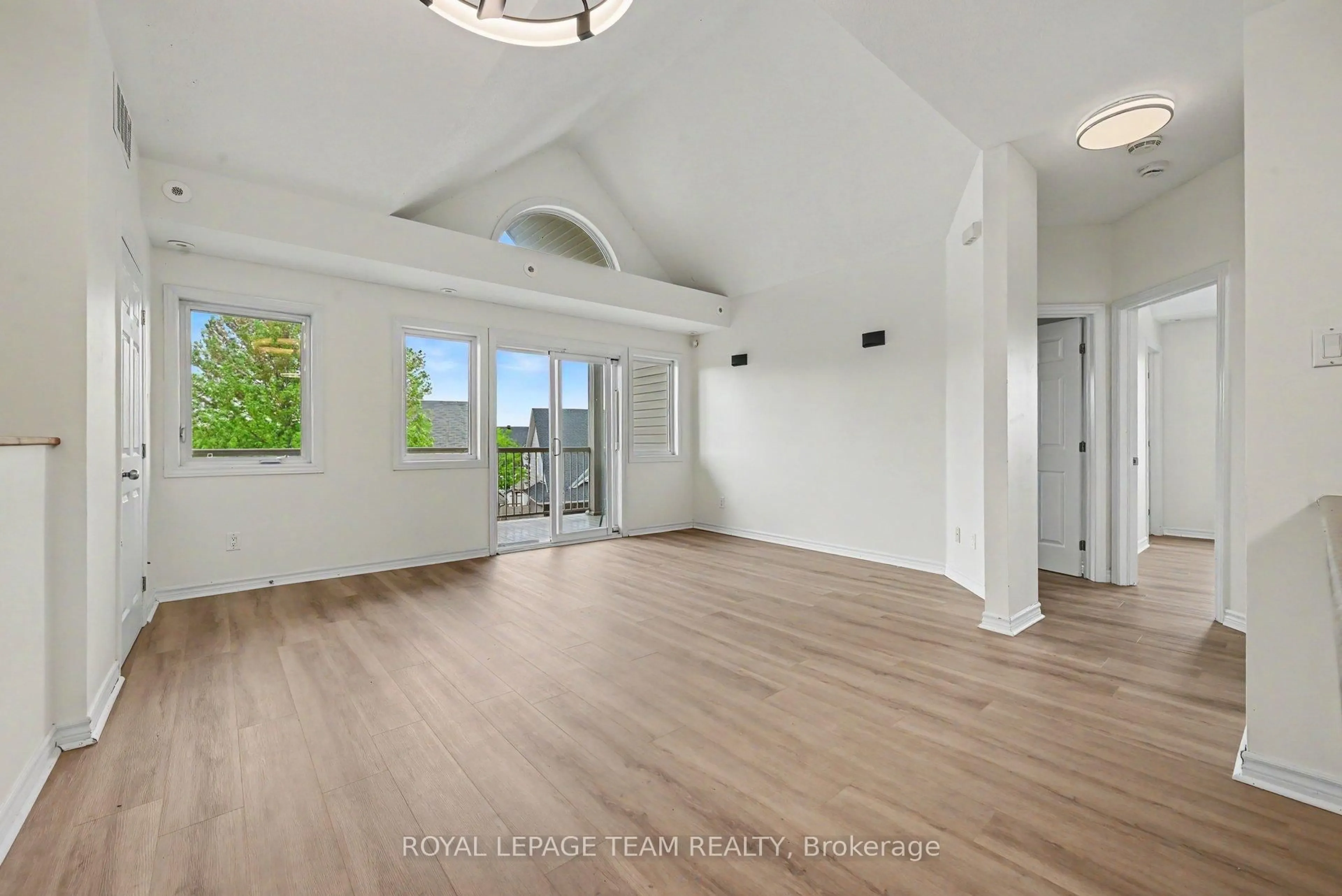 A pic of a room for 251 CRESTWAY Dr #K, Ottawa Ontario K2G 0A9