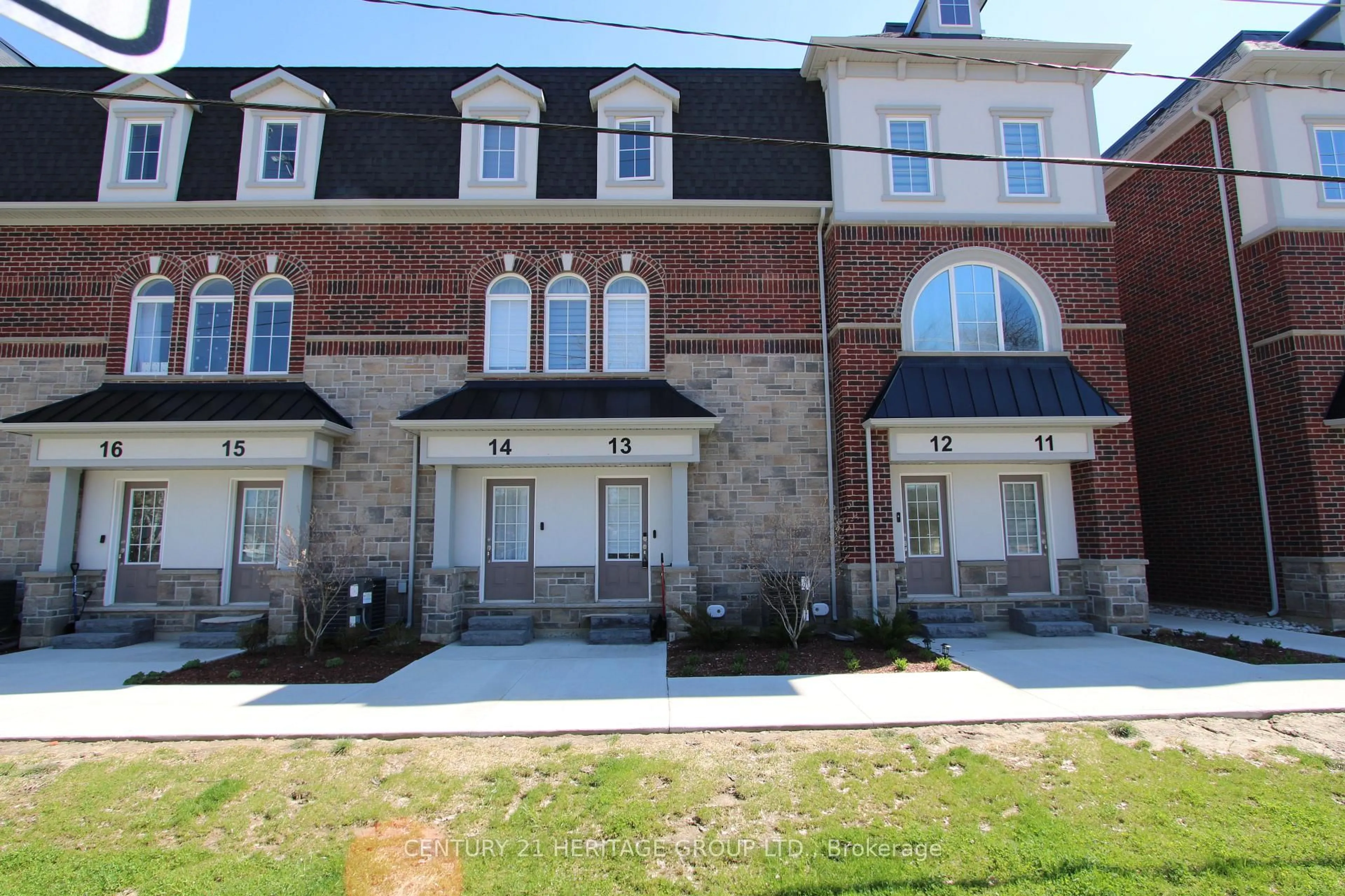 Home with brick exterior material, street for 677 Park Rd #13, Brantford Ontario N3R 0A2
