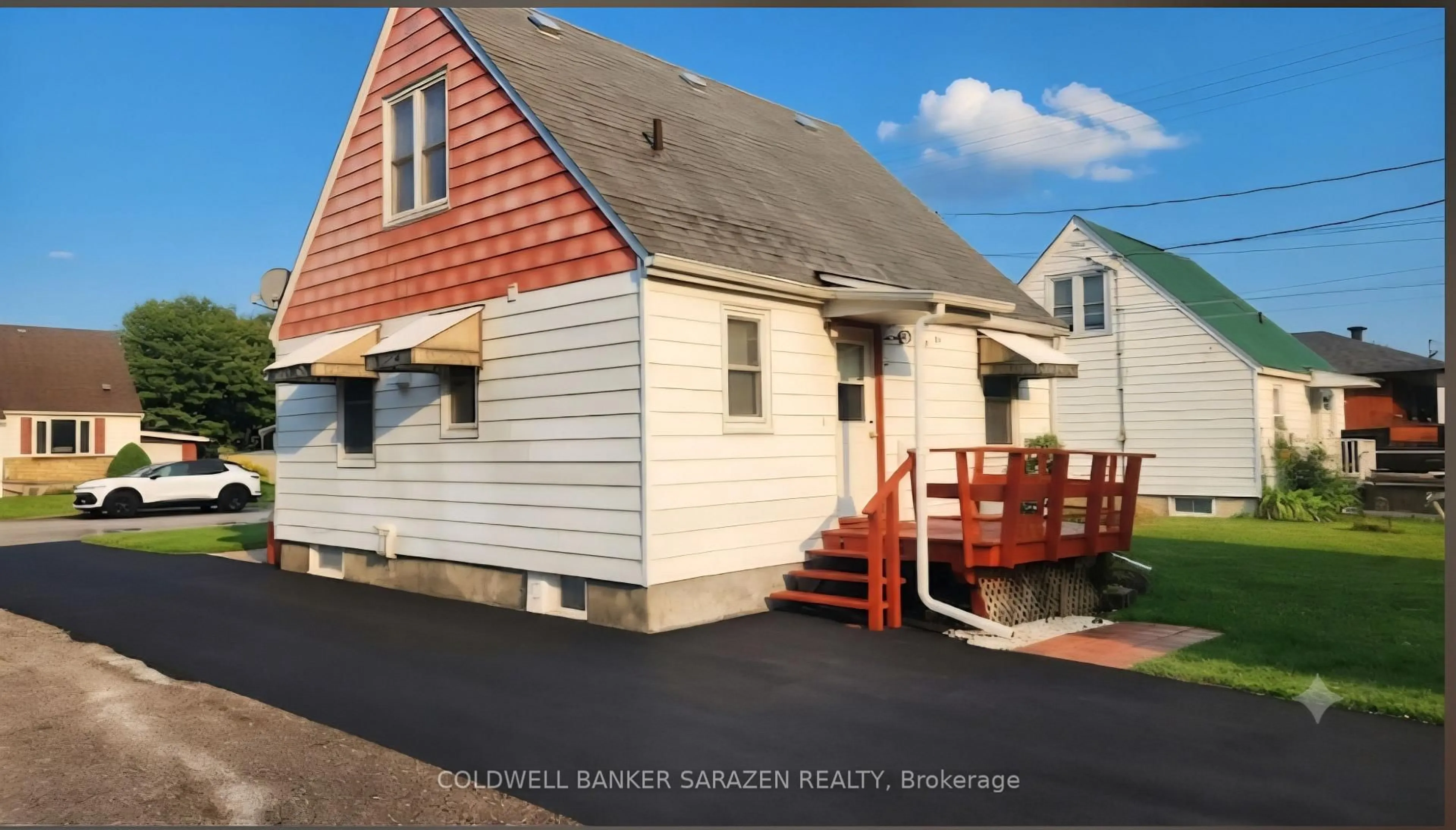 A pic from outside/outdoor area/front of a property/back of a property/a pic from drone, street for 114 Second Ave, Arnprior Ontario K7S 1Y2