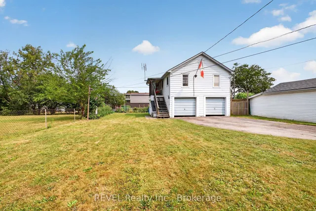 350 Phipps St, Fort Erie 4
