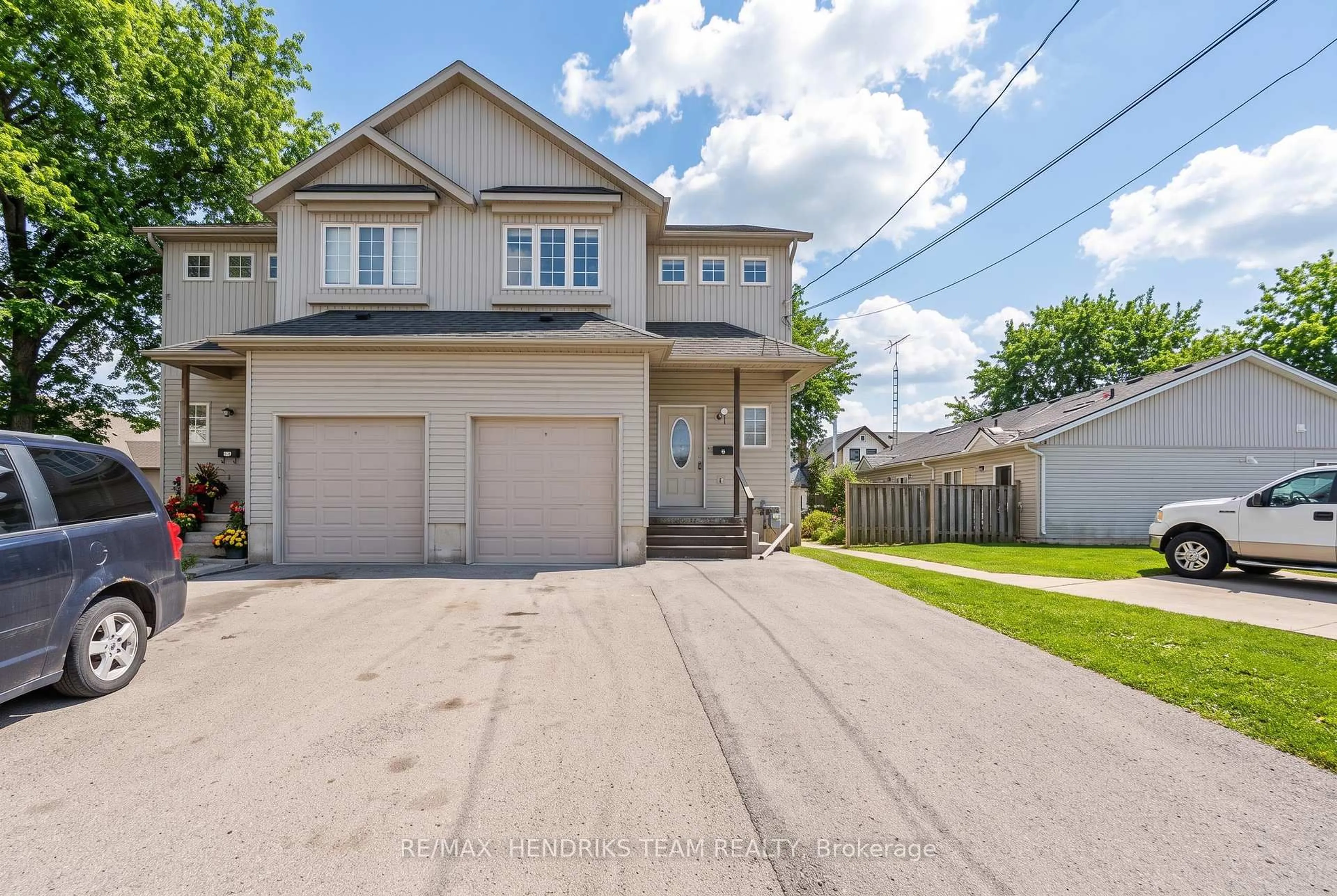 Unknown for 2 Townline Rd, Thorold Ontario L2V 2C3