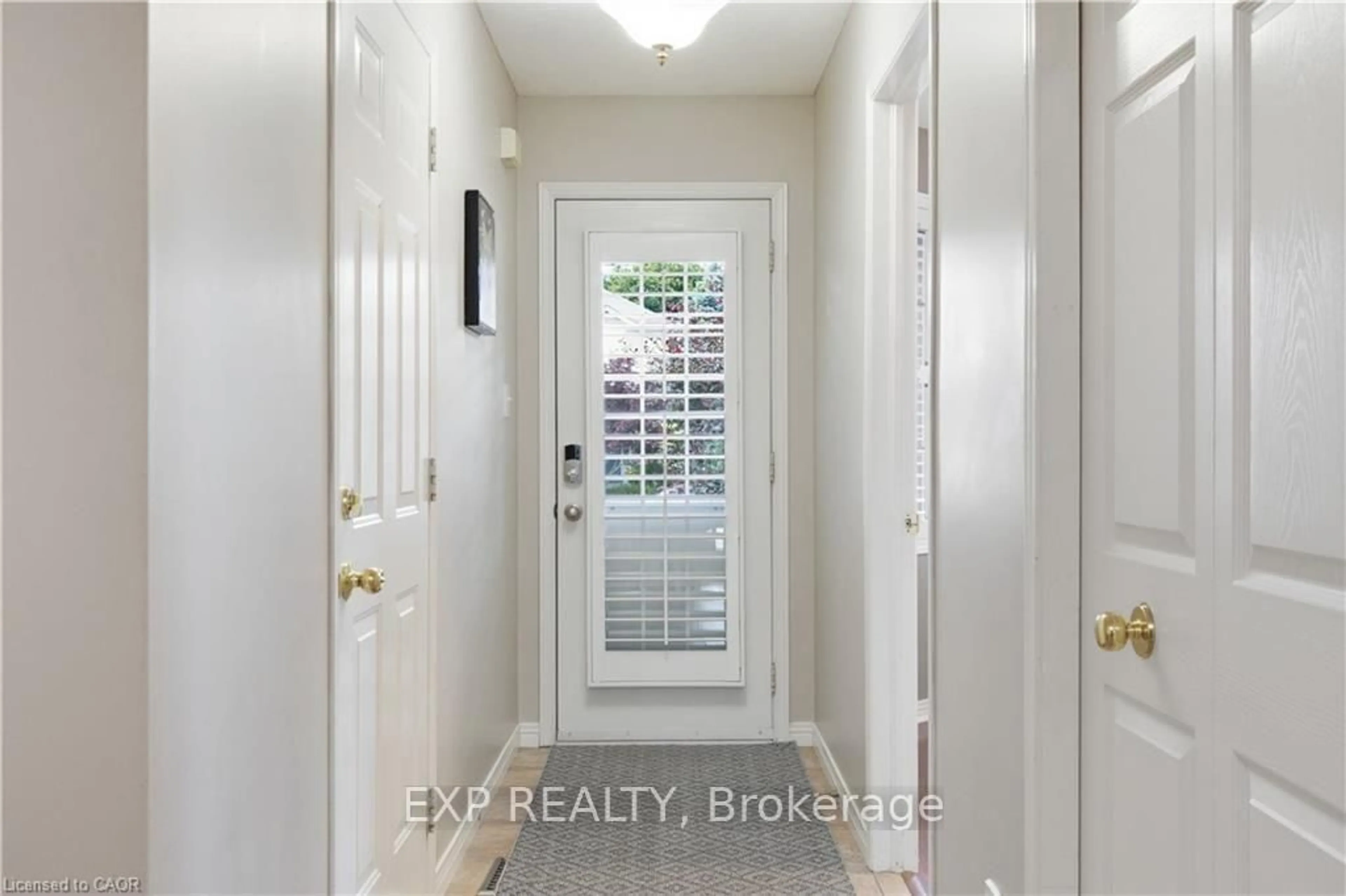 Indoor entryway for 138 Stiefelmeyer Cres, Wilmot Ontario N3A 4L4