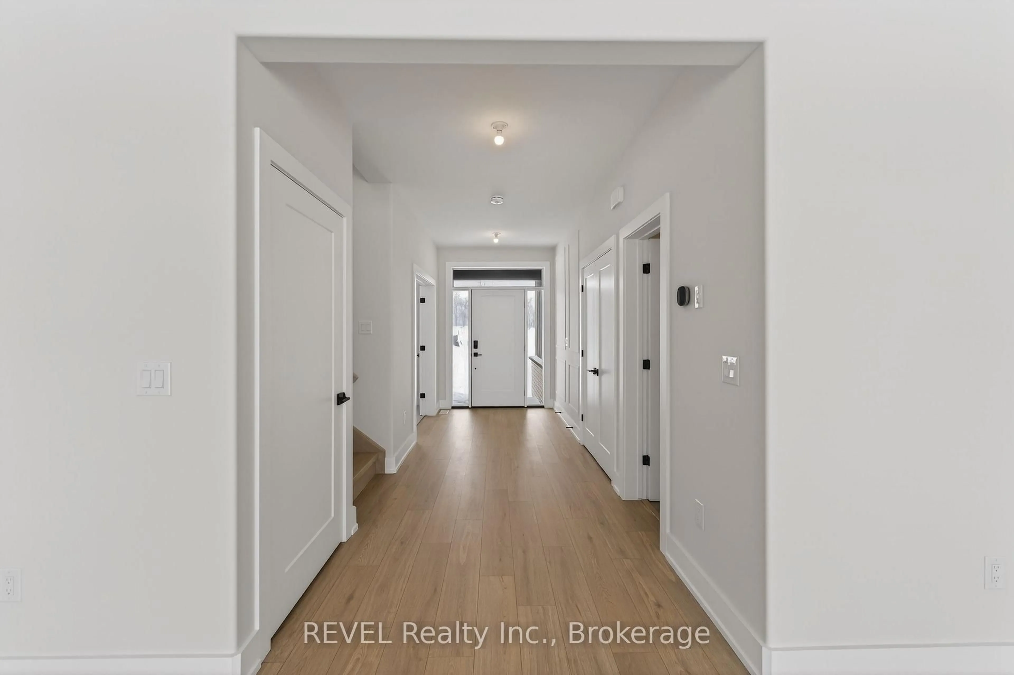 Indoor entryway for 22 Anchor Rd, Thorold Ontario L0S 1A0