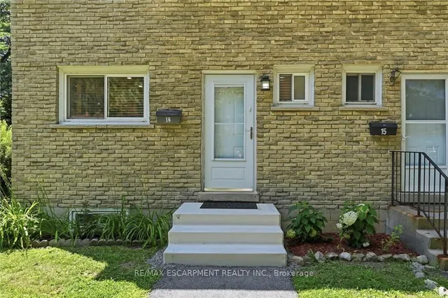 1420 Garth St #16, Hamilton 2
