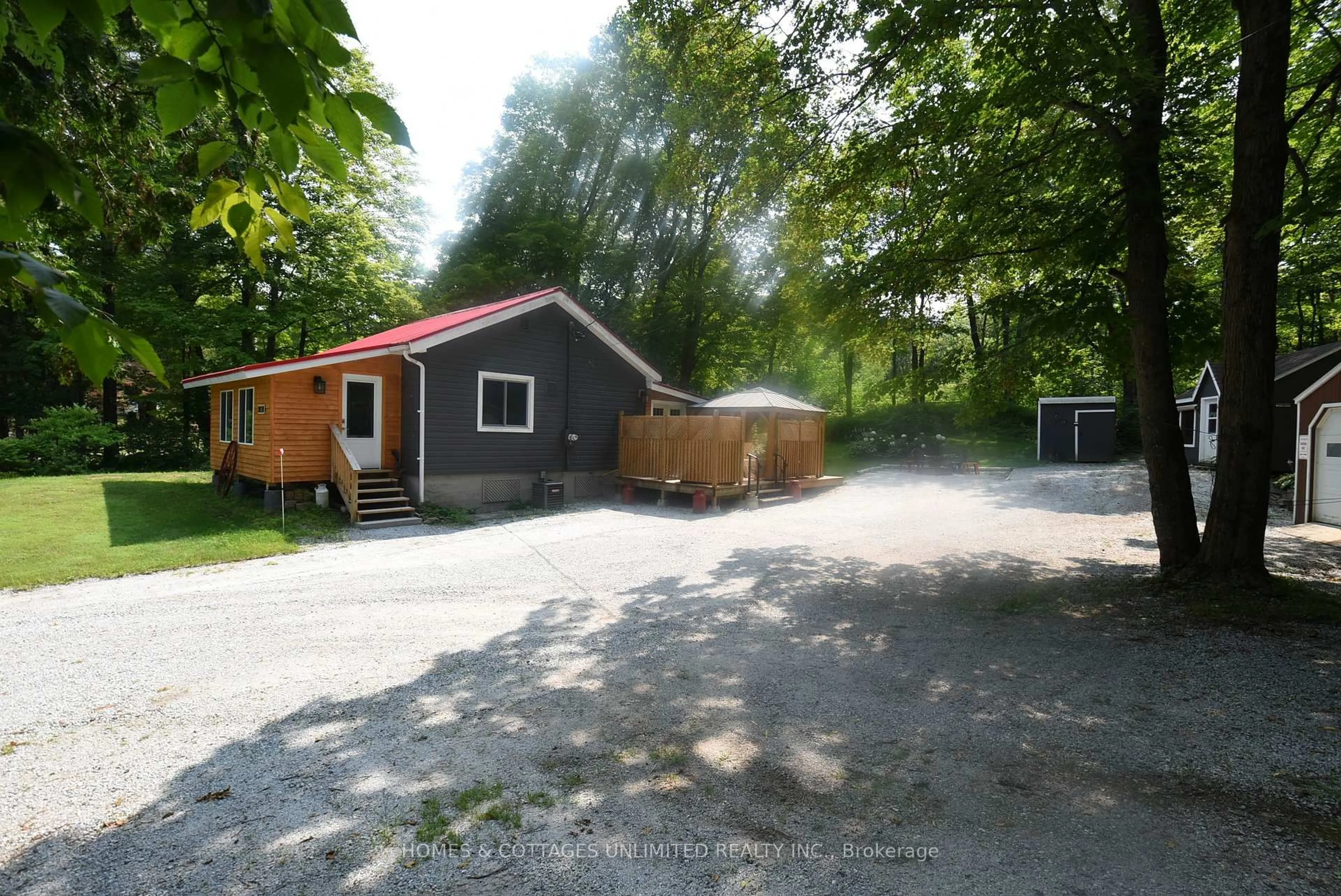 Unknown for 10110 509 Rd, Ompah Ontario K0H 2J0