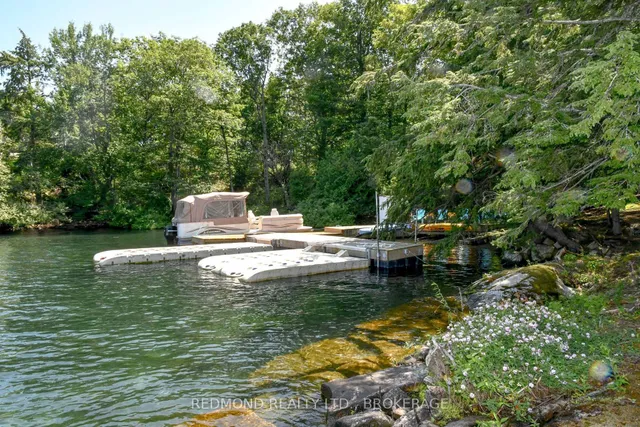 114 Prince Regent Island, Leeds and the Thousand Islands 4