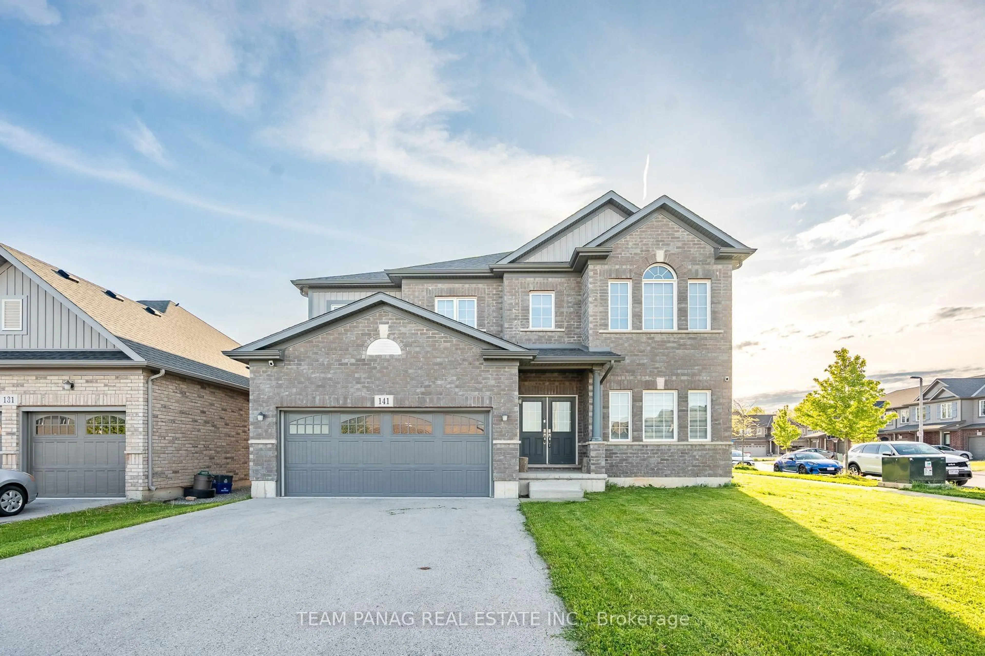 Home with brick exterior material, street for 141 Crow St, Welland Ontario L3B 5N8