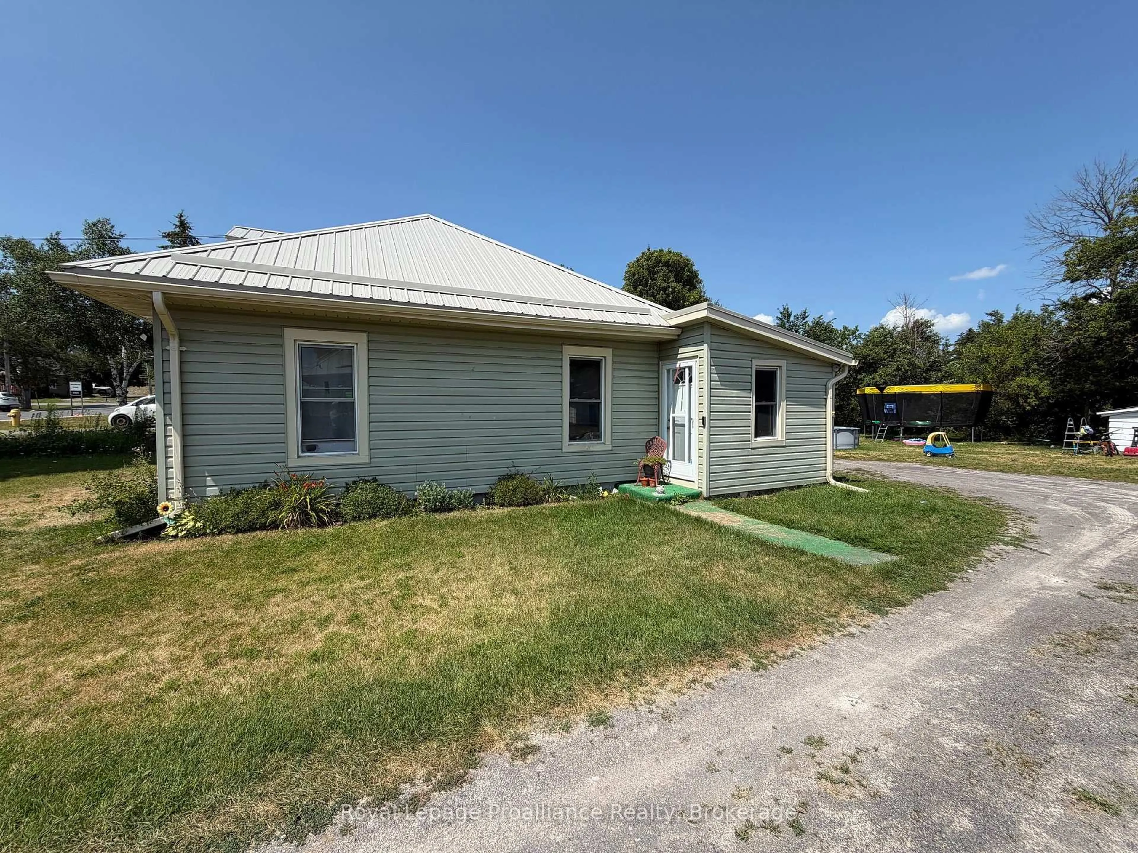 A pic from outside/outdoor area/front of a property/back of a property/a pic from drone, street for 16 Huffman Rd, Hastings Ontario K0K 2C0