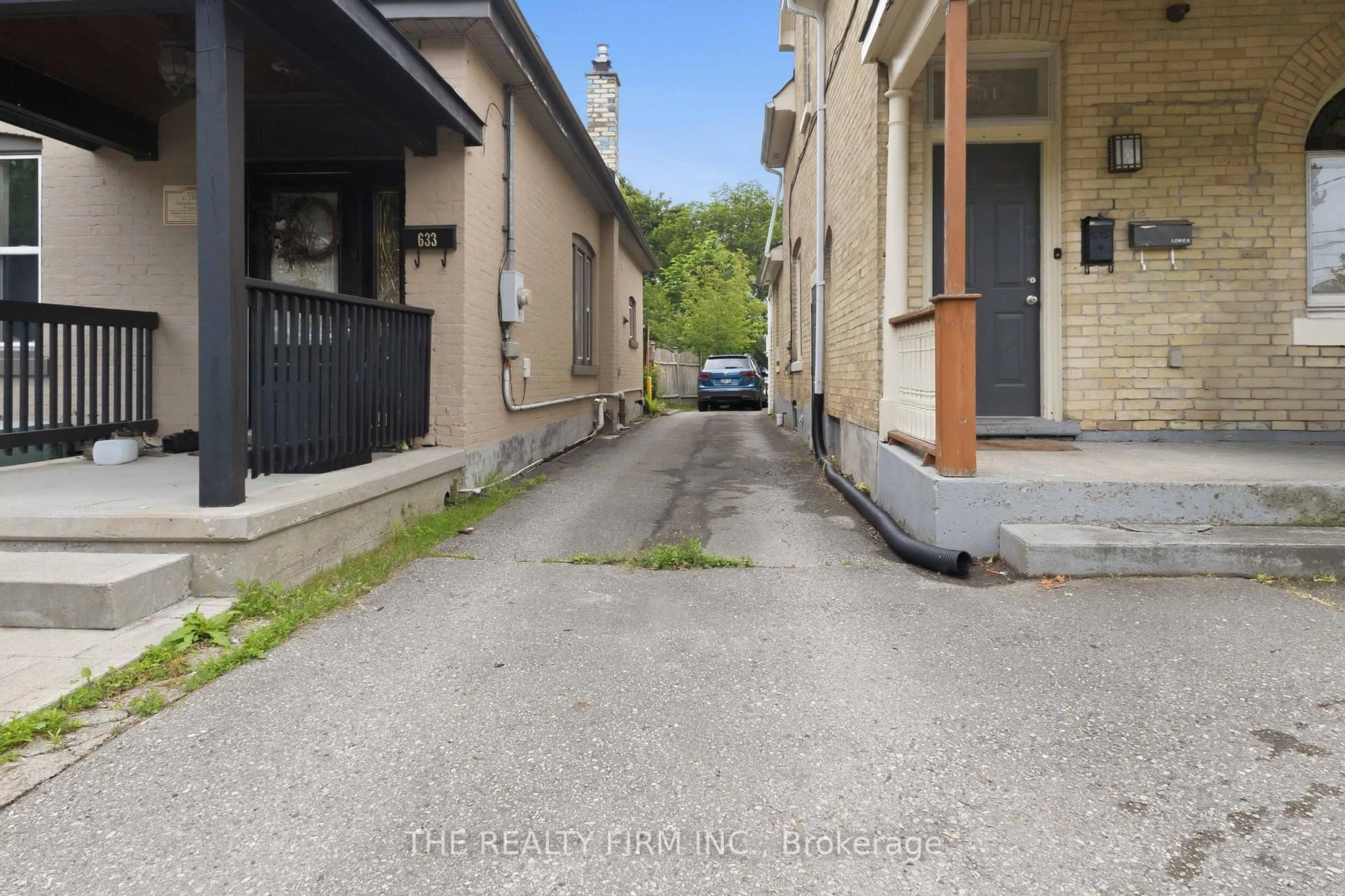 Unknown for 631 Elias St, London East Ontario N5W 3N5