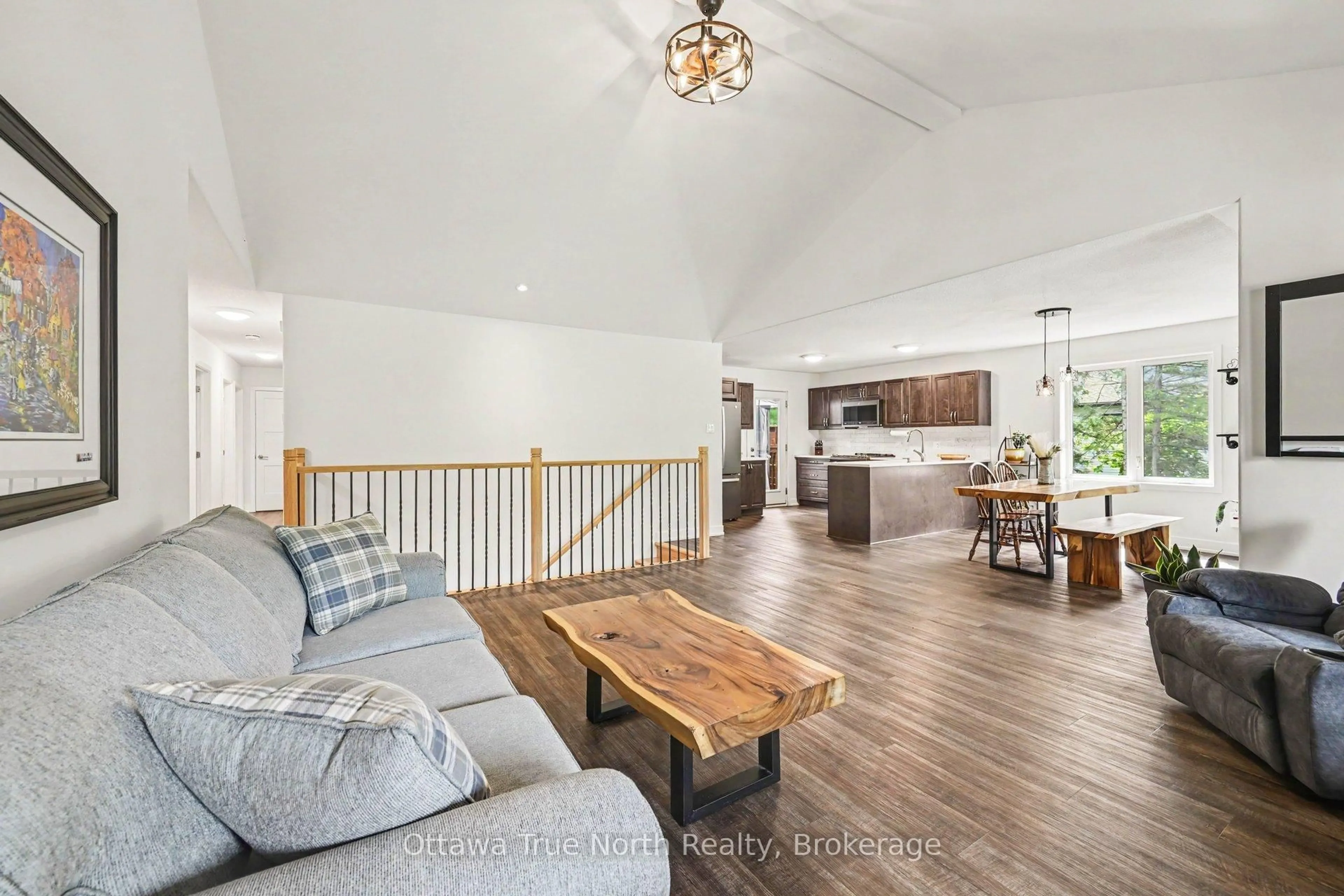 Open concept kitchen, wood/laminate floor for 1196 Flat Rapids Rd, Arnprior Ontario K7S 3G8