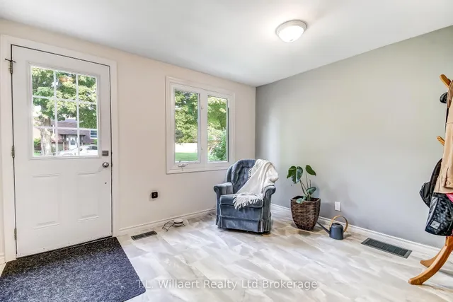 32 Albert St #B, Norwich 3