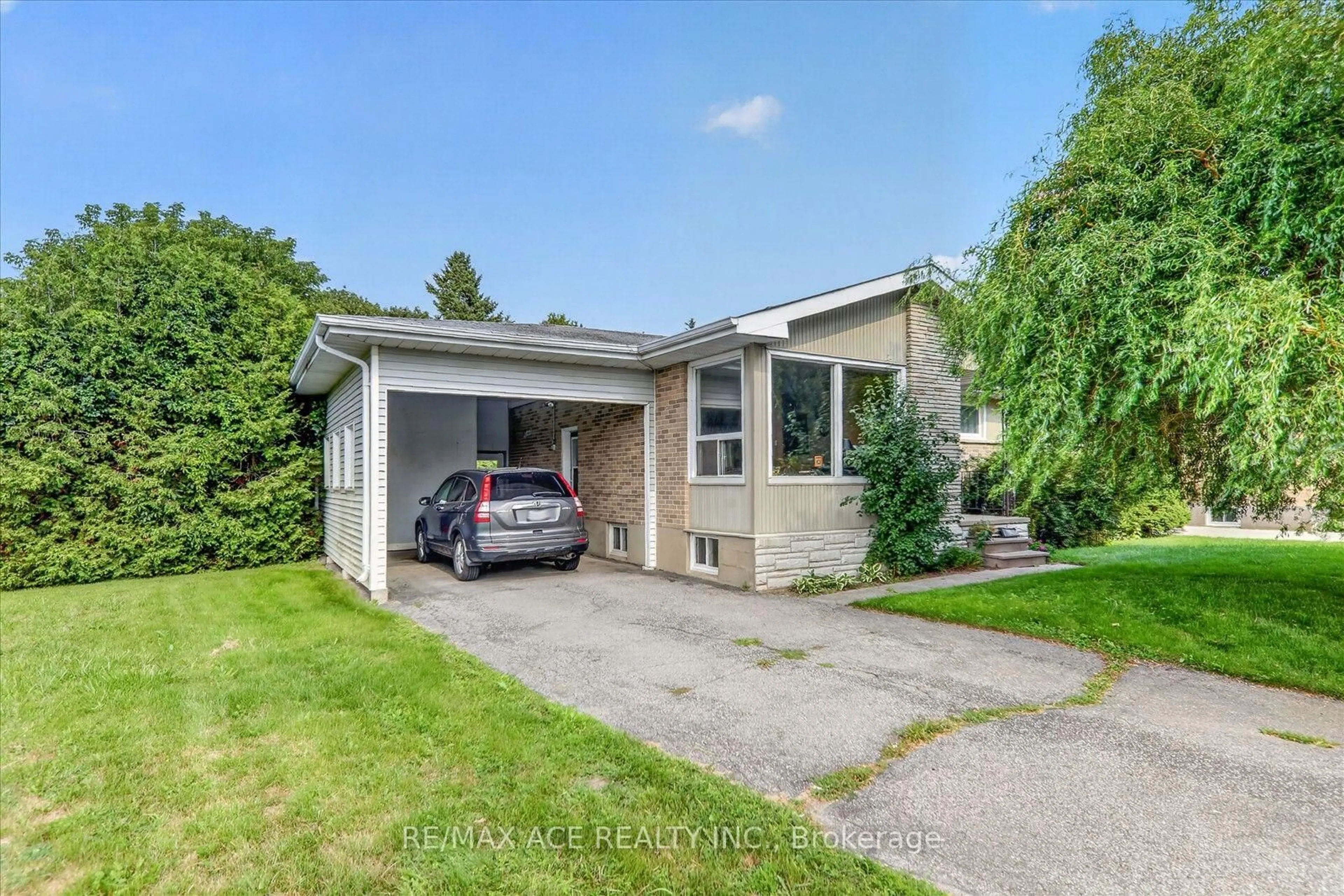 Unknown for 18 Heneage St, Port Hope Ontario L1A 3P7