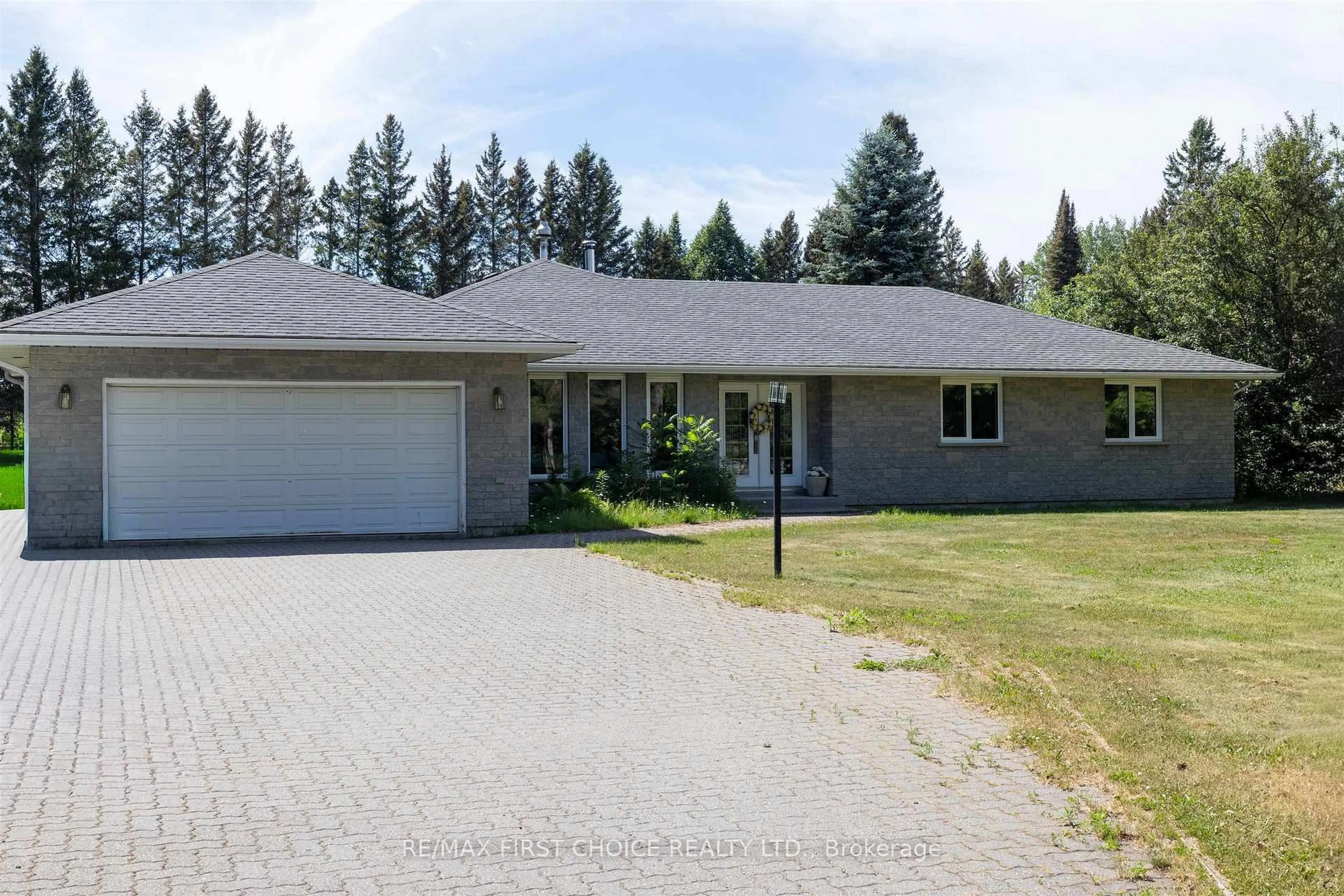 Unknown for 1155 Victor St, Thunder Bay Ontario P7K 1N6
