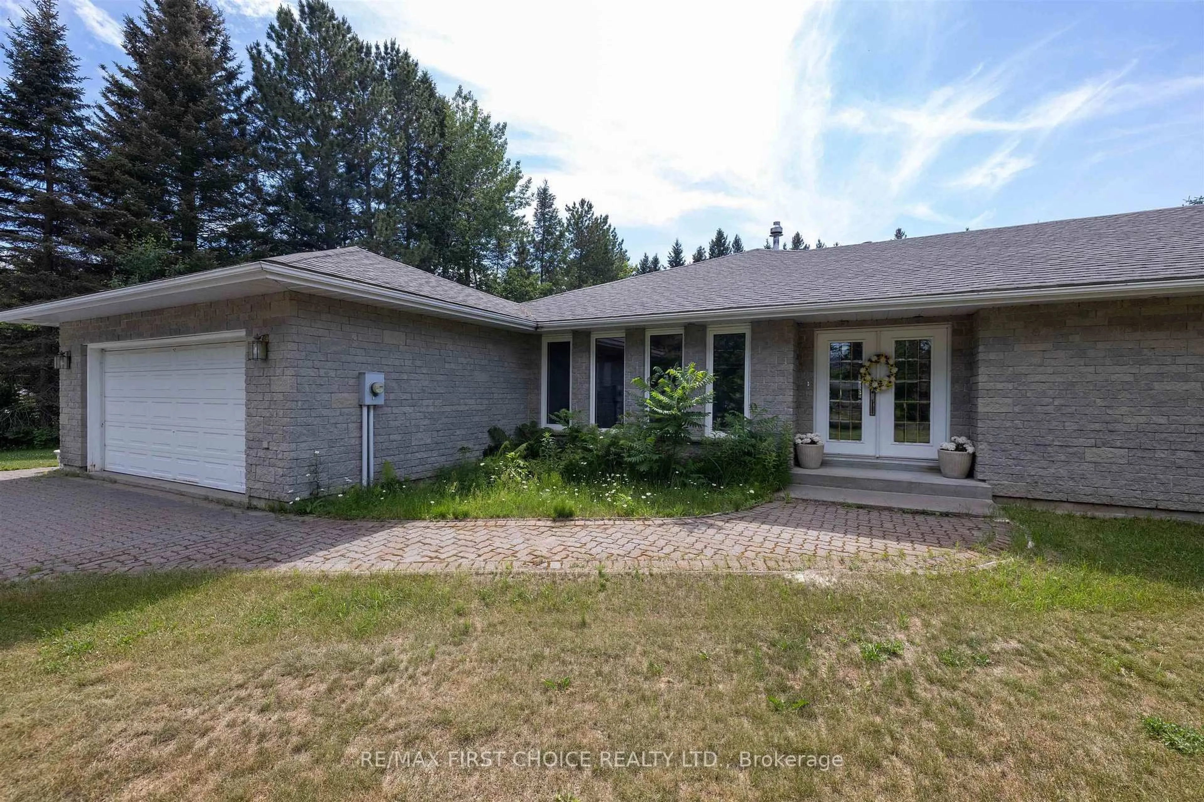Home with brick exterior material, street for 1155 Victor St, Thunder Bay Ontario P7K 1N6