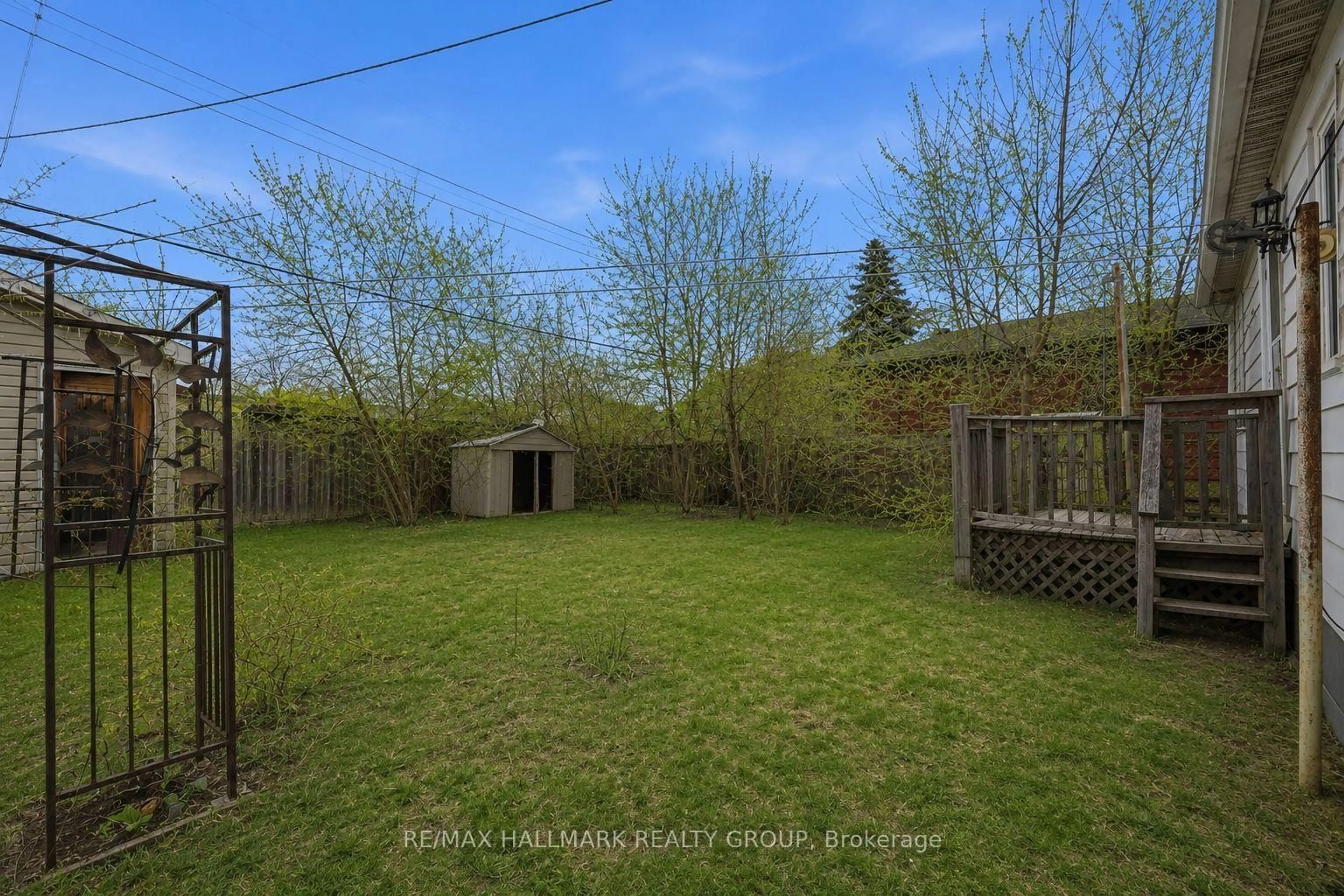 Unknown for 479 Newman Ave, Ottawa Ontario K1K 1N8